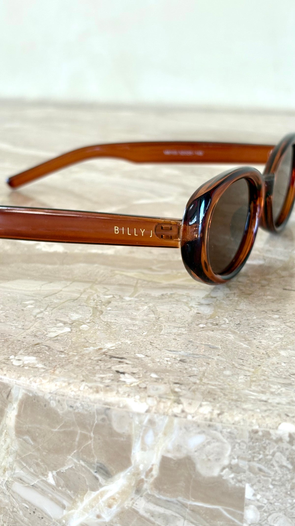 Annalise Oval Sunglasses - Brown