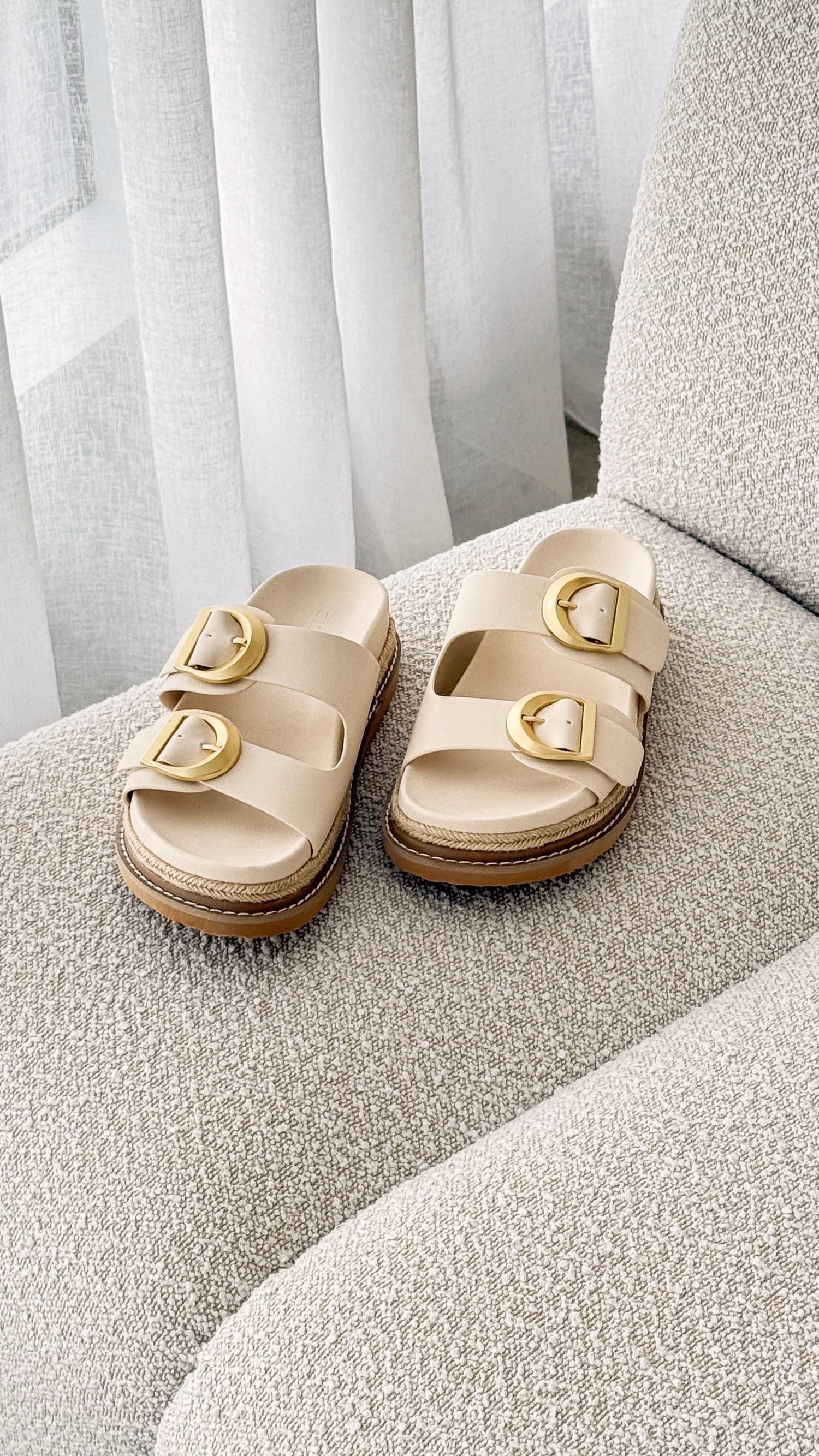 Anora Slide - Bone - Billy J