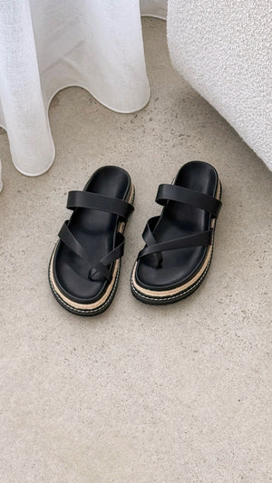 Amia Slide - Black - Billy J