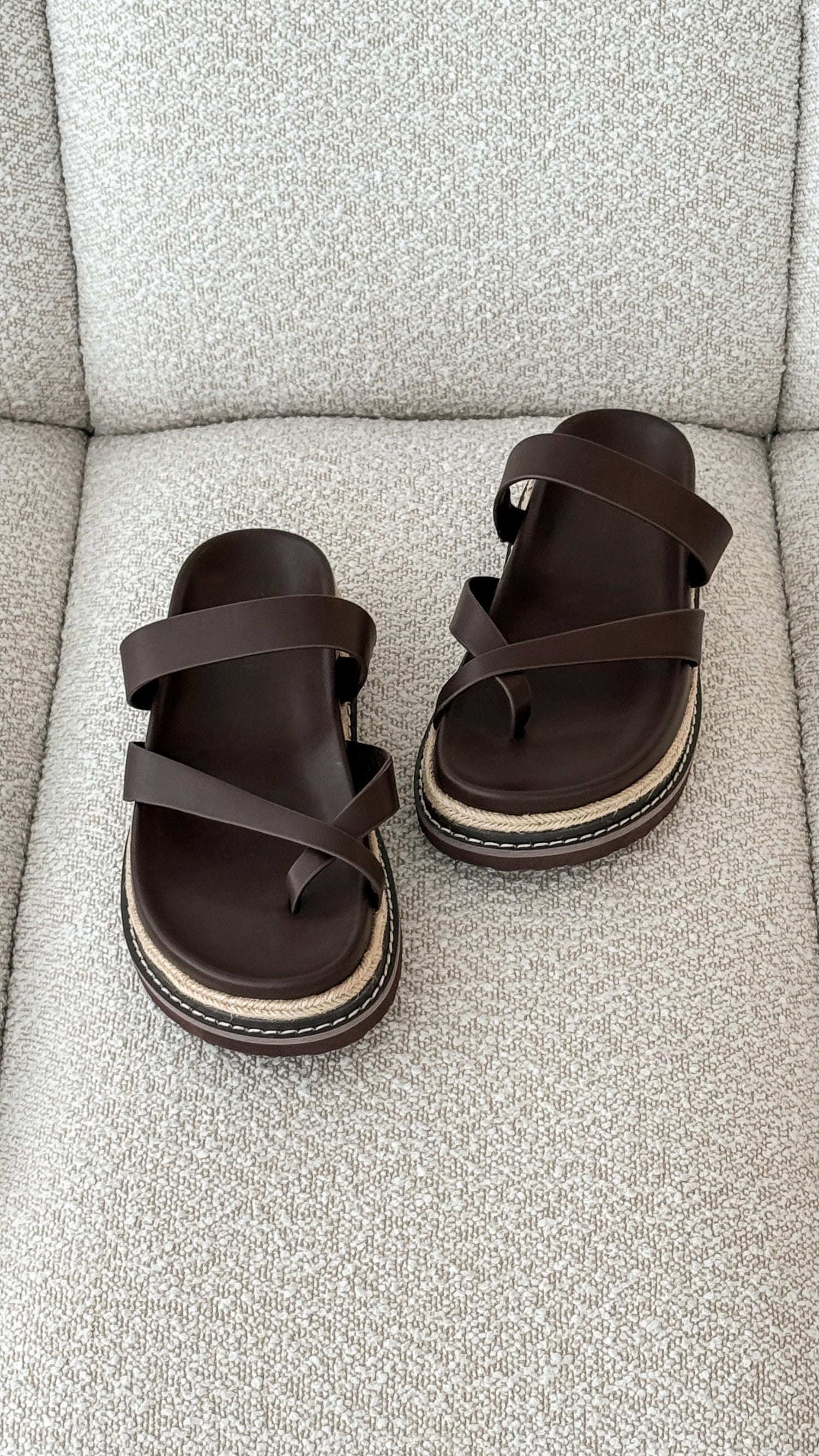 Amia Slide - Chocolate - Billy J