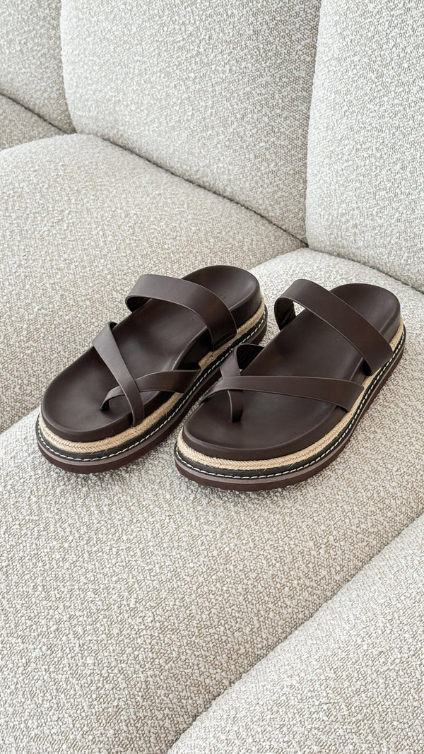 Amia Slide - Chocolate - Billy J