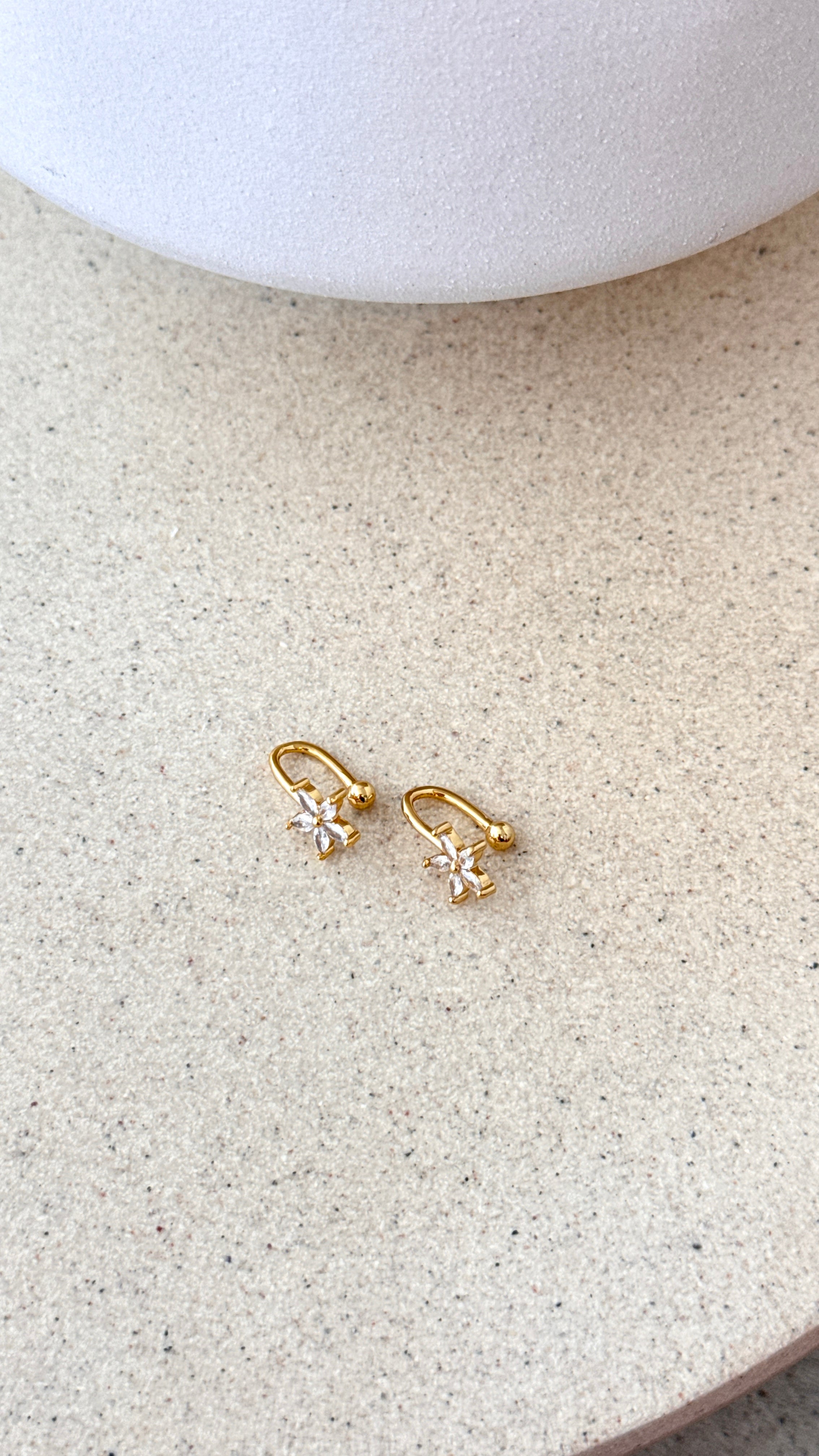 Yiota Ear Cuff Earrings - Gold - Billy J