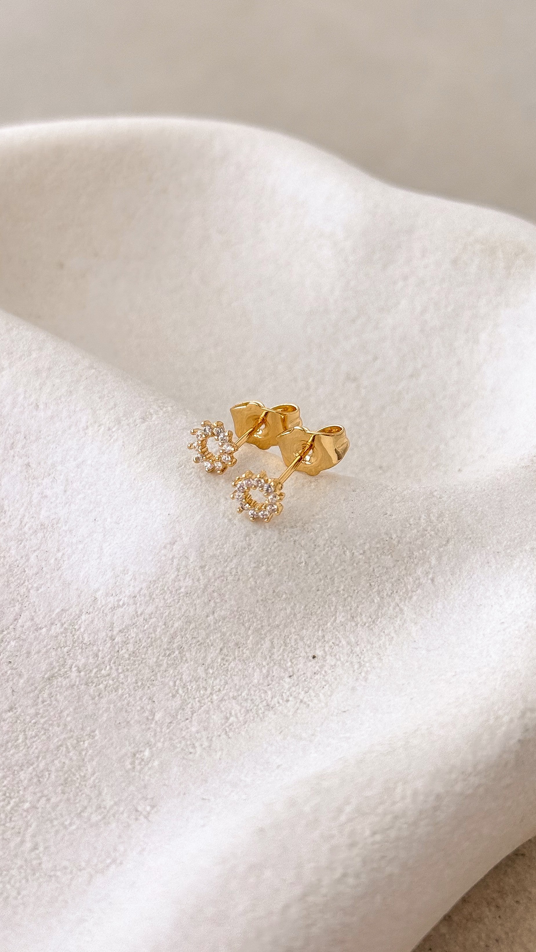 Sally Earrings - Gold - Billy J