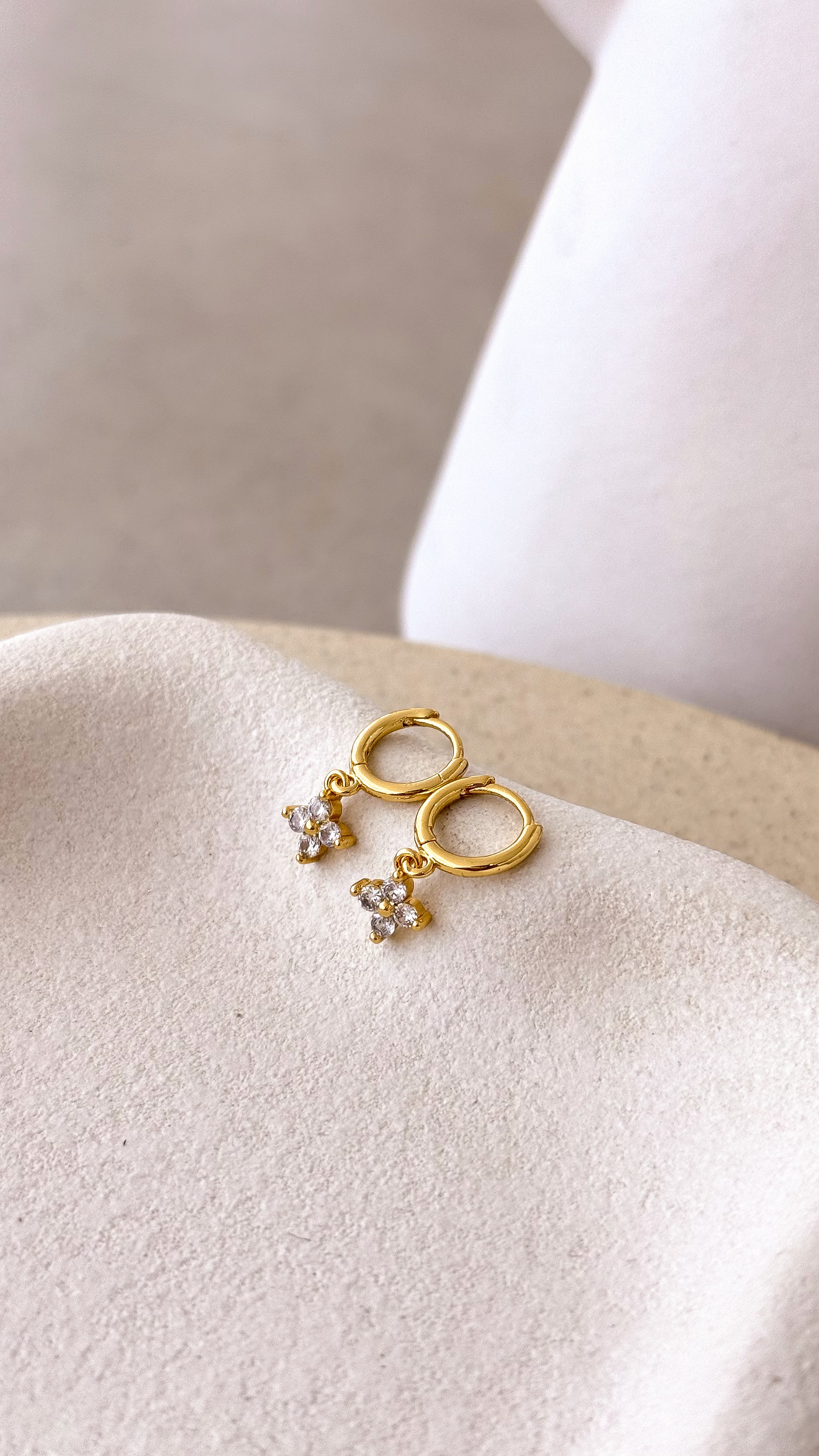 Georgie Earrings - Gold - Billy J