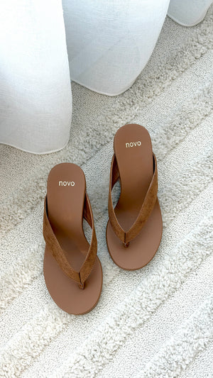 Baci Wedge - Caramel Suede