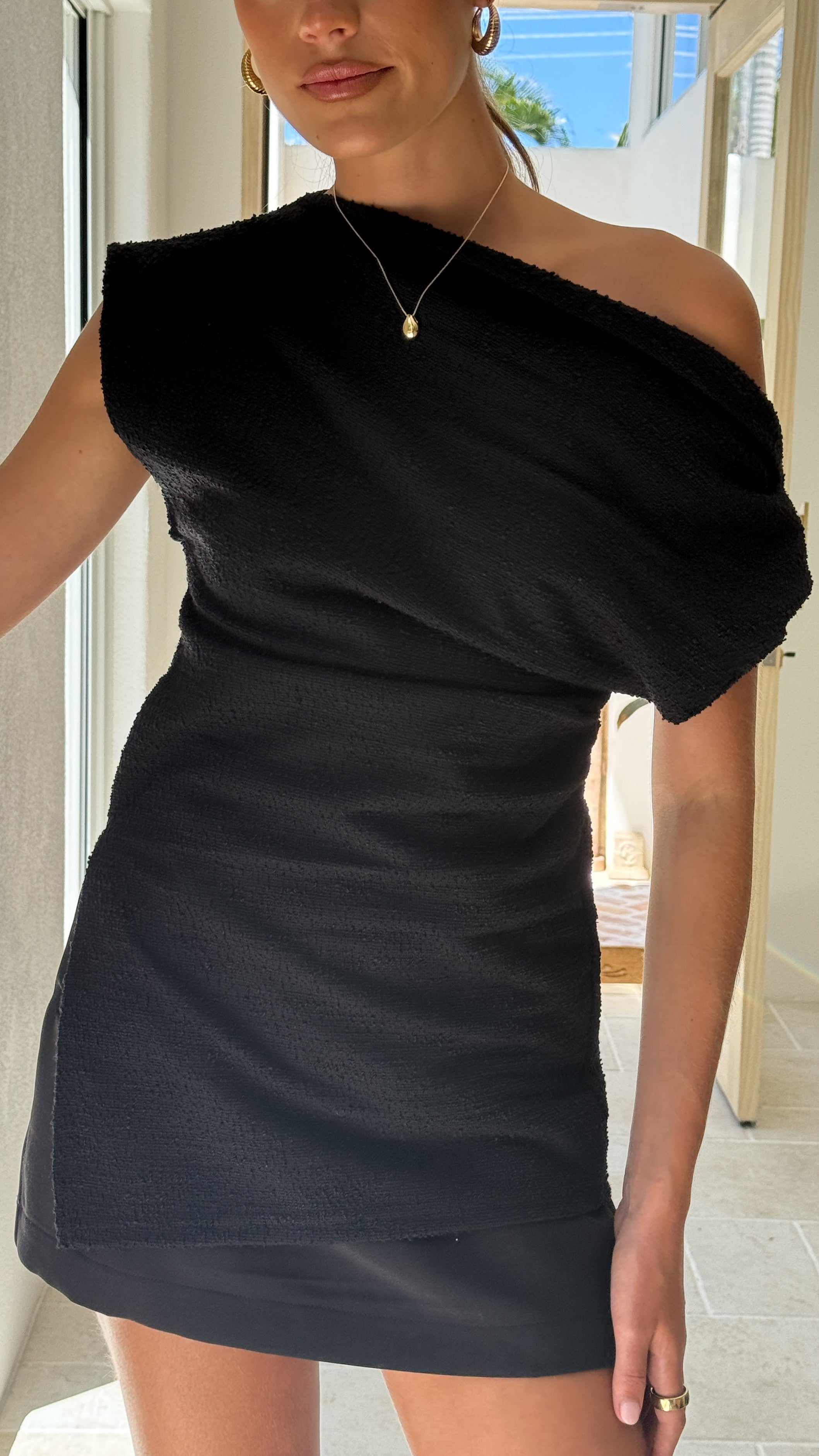 Freya Off The Shoulder Top - Black - Billy J