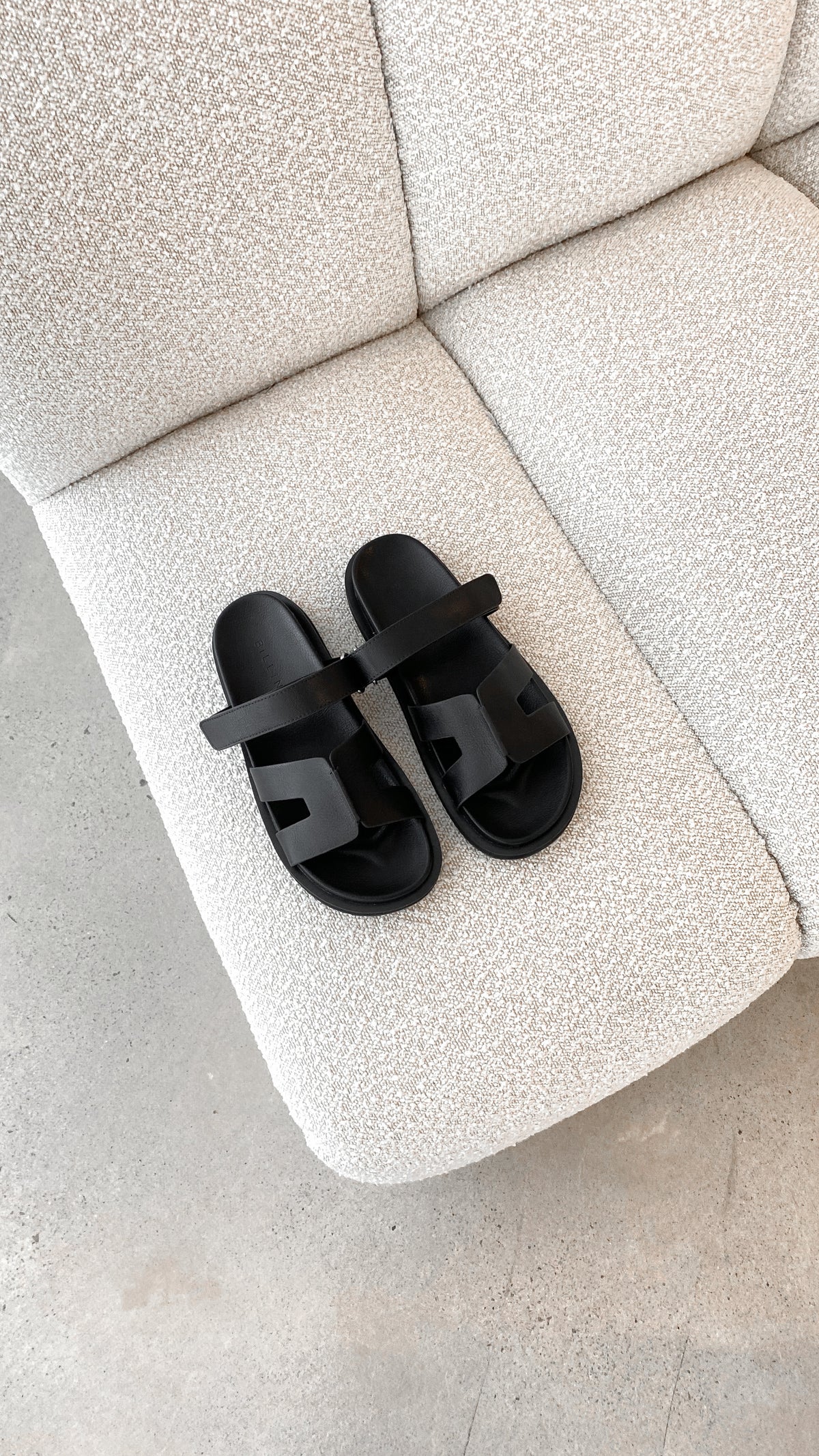 Theon Slides - Black - Billy J