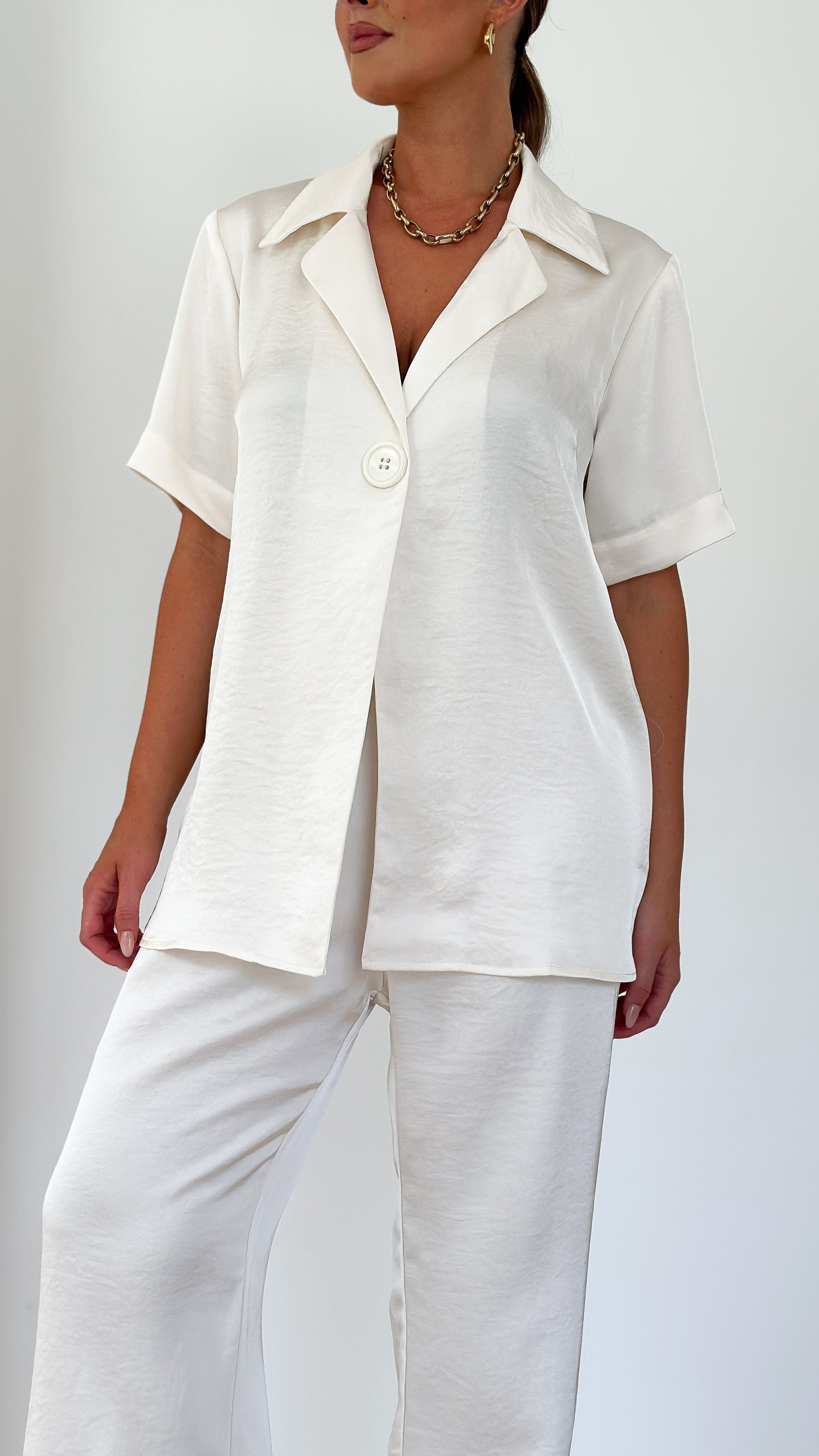 Imogen Button Shirt - Cream - Billy J