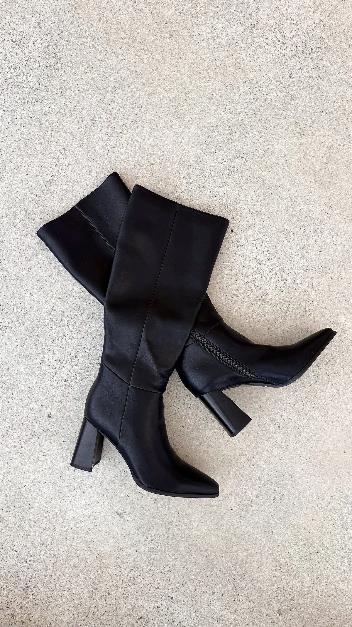 Vallia Boots - Black - Billy J