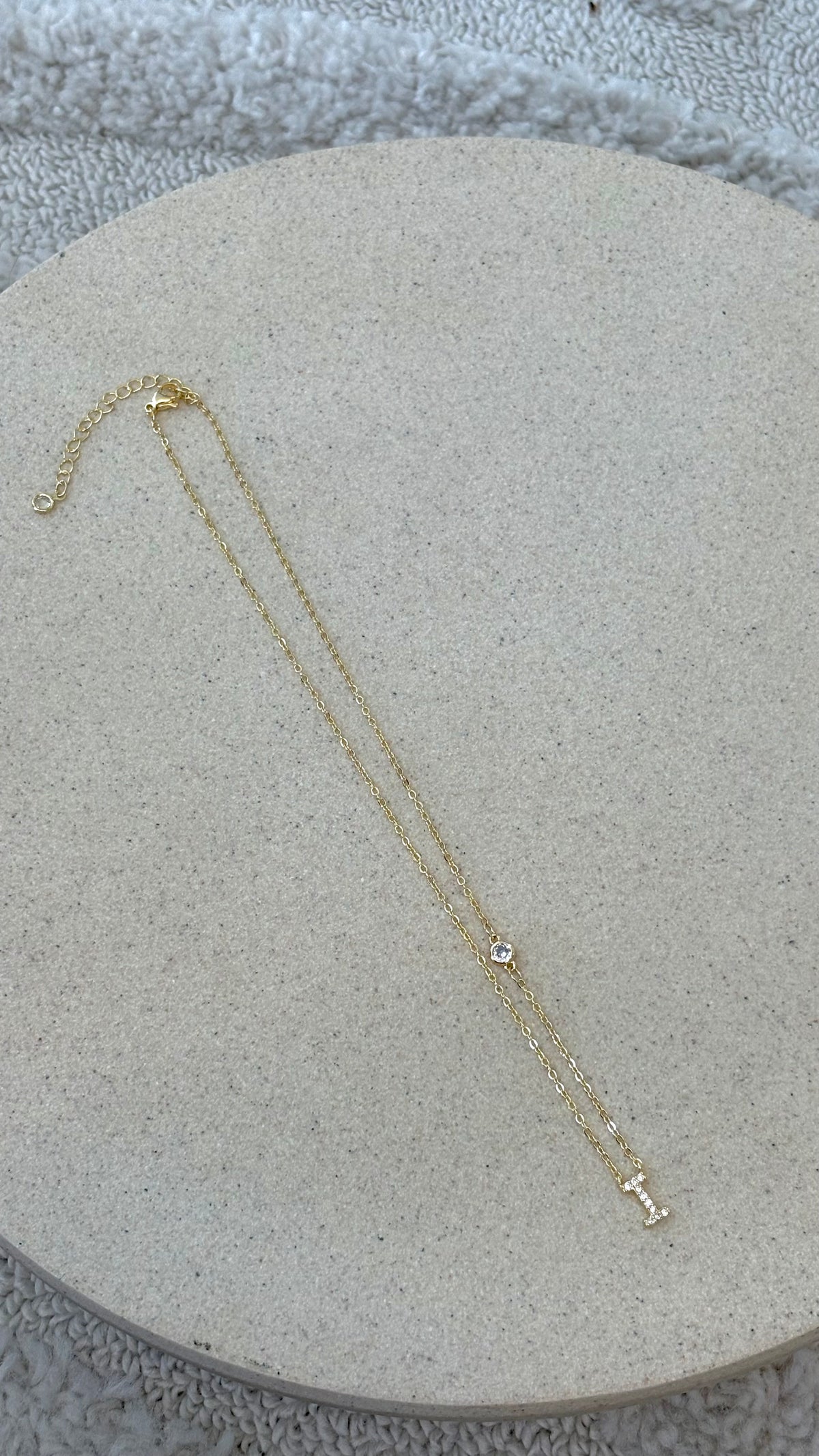 Ivy Initial Letter Necklace - I - Billy J