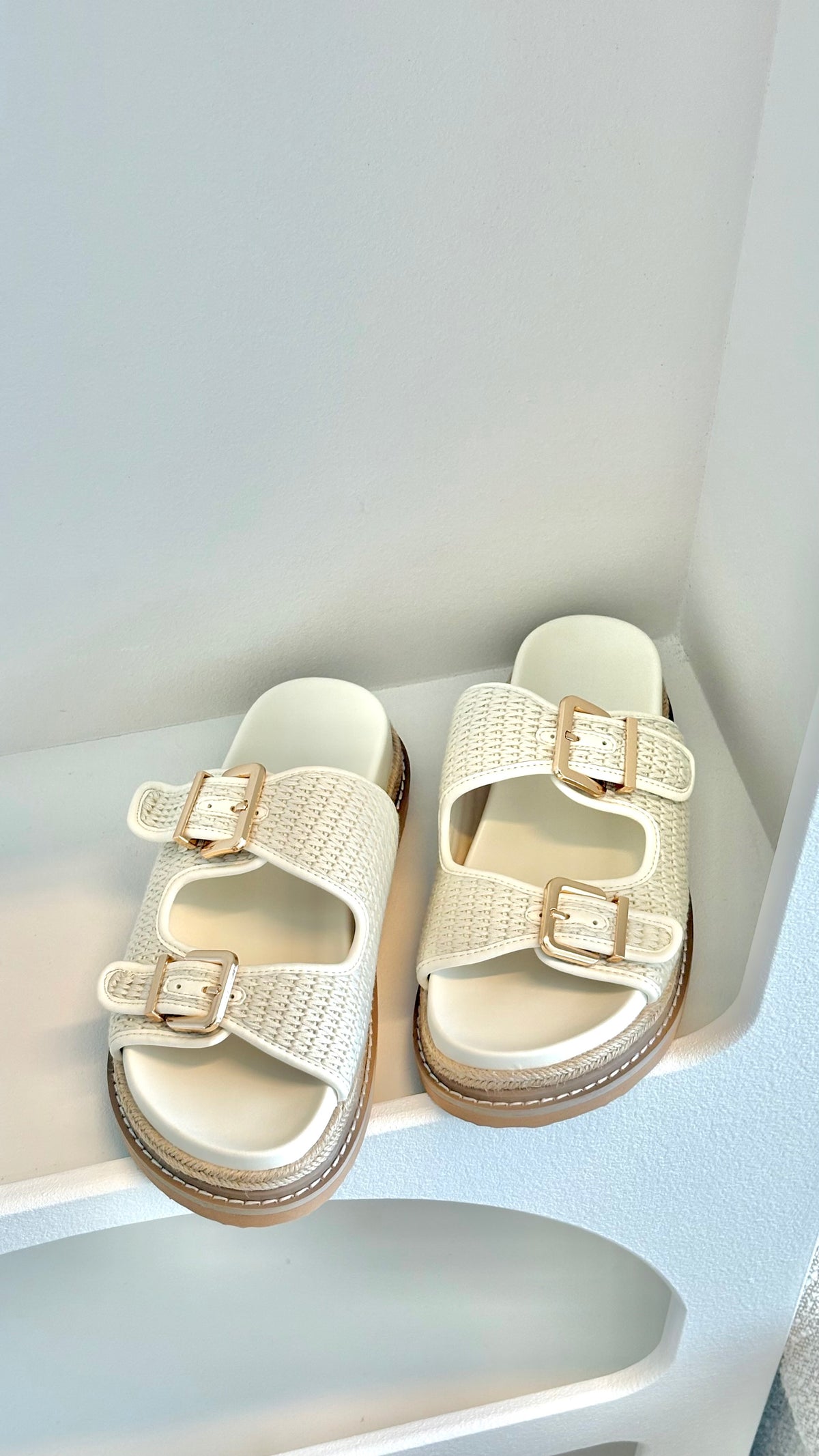 Alder Slide - Cream Crochet - Billy J