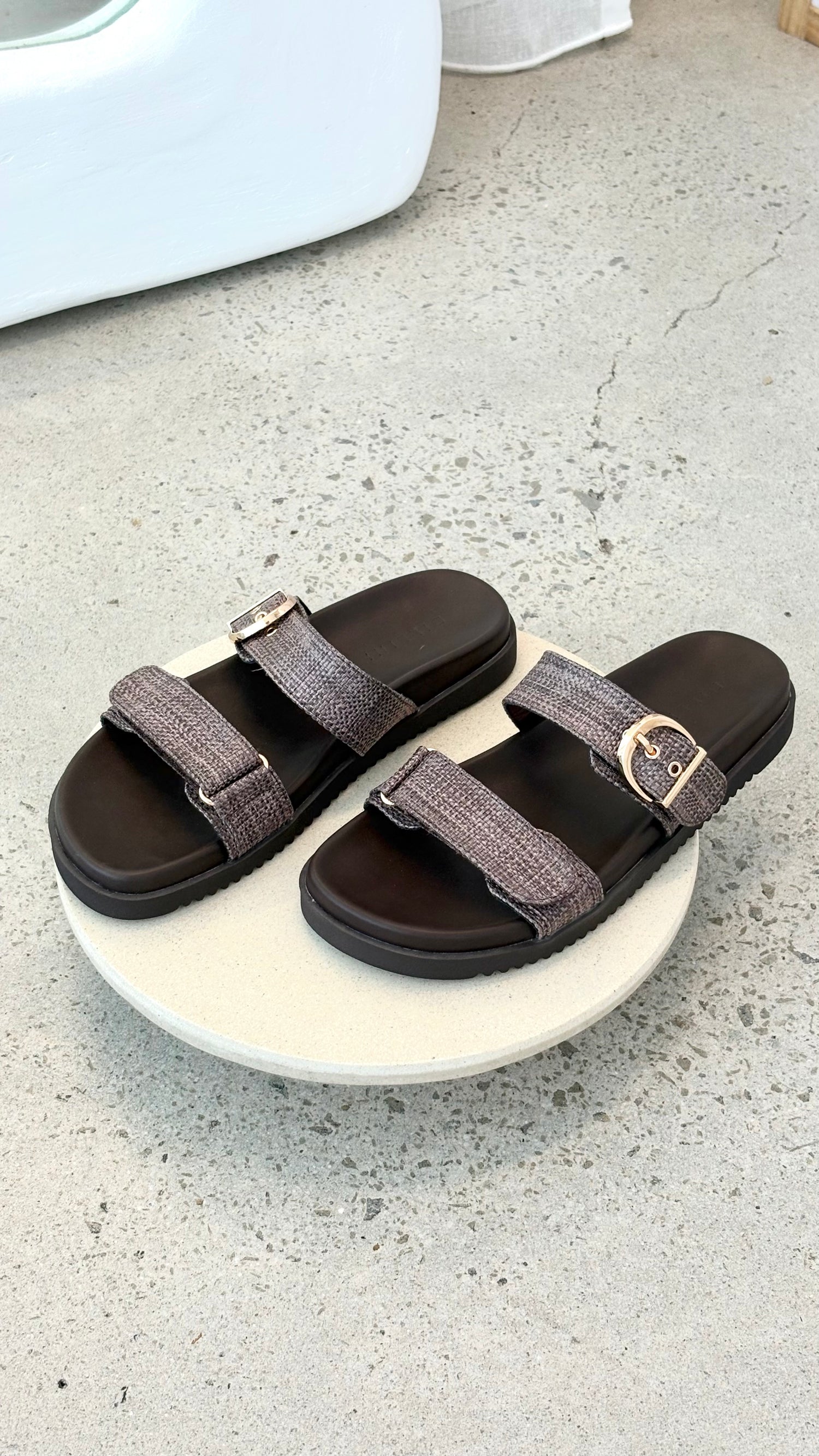 Aggie Slide - Chocolate Raffia - Billy J