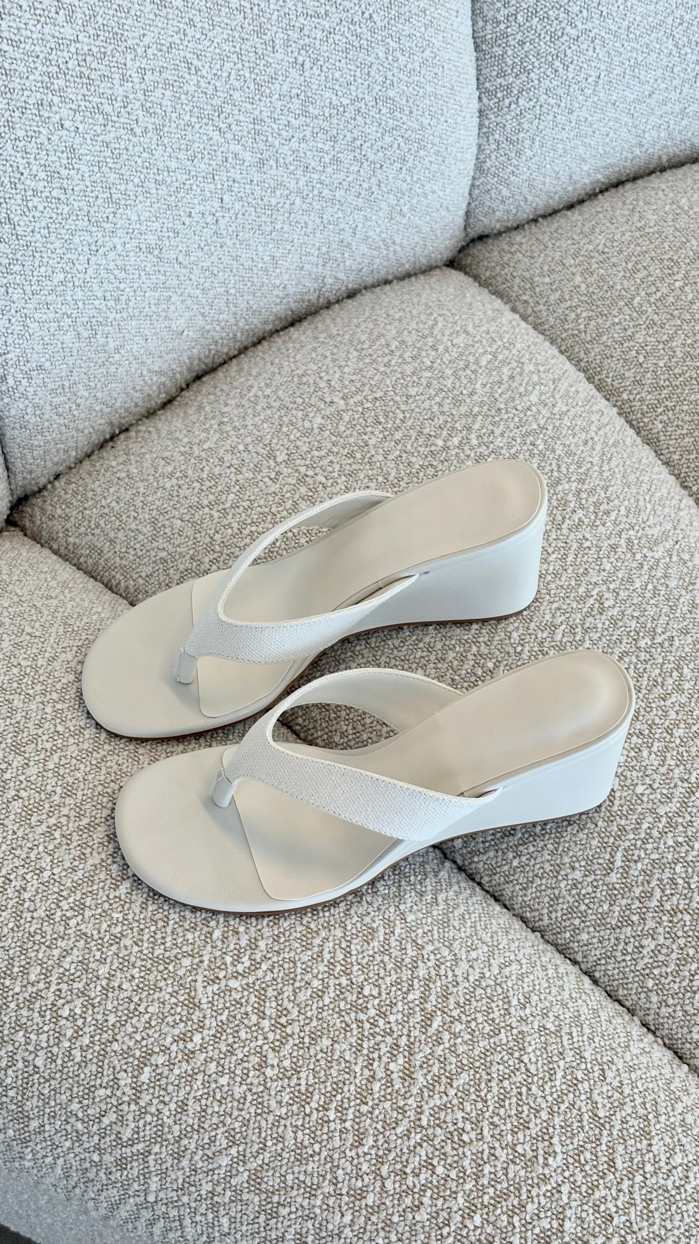 Tiggy Wedge - Cream Linen - Billy J