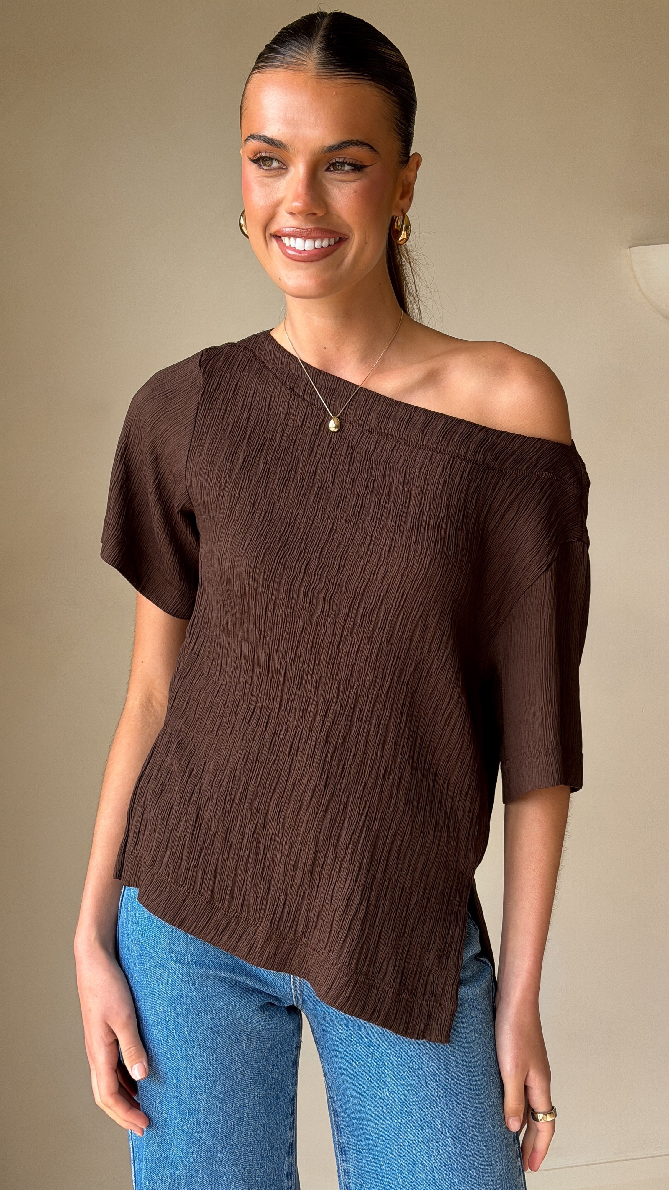 Aziel Off Shoulder Tee - Chocolate - Billy J