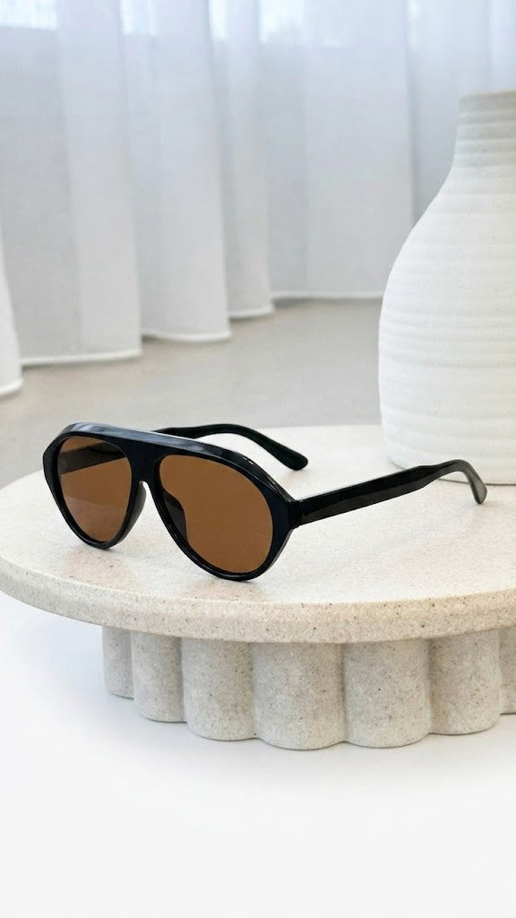 Zaeli Sunglasses - Black/Brown - Billy J