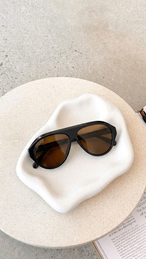 Zaeli Sunglasses - Black/Brown - Billy J