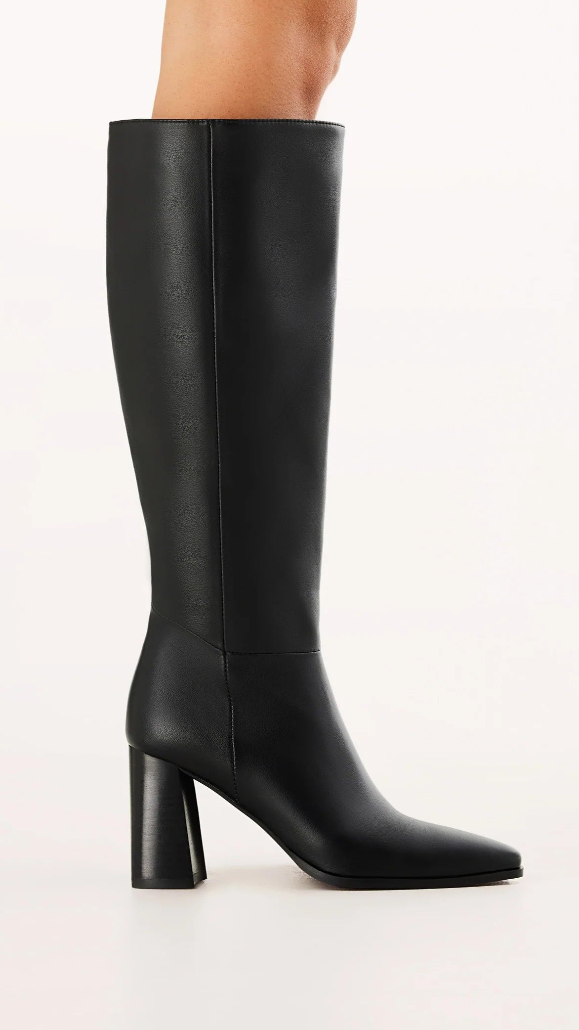 Vallia Boots - Black - Billy J