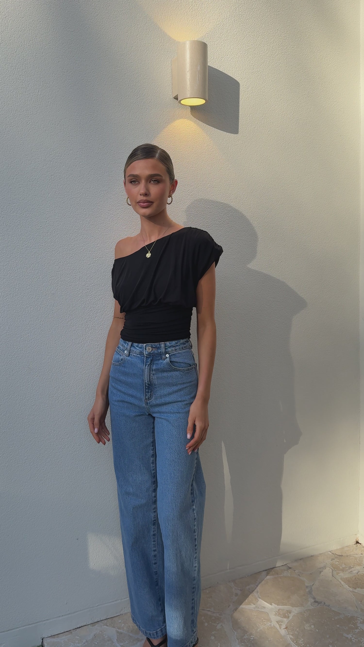 Debby Off Shoulder Top - Black - Billy J