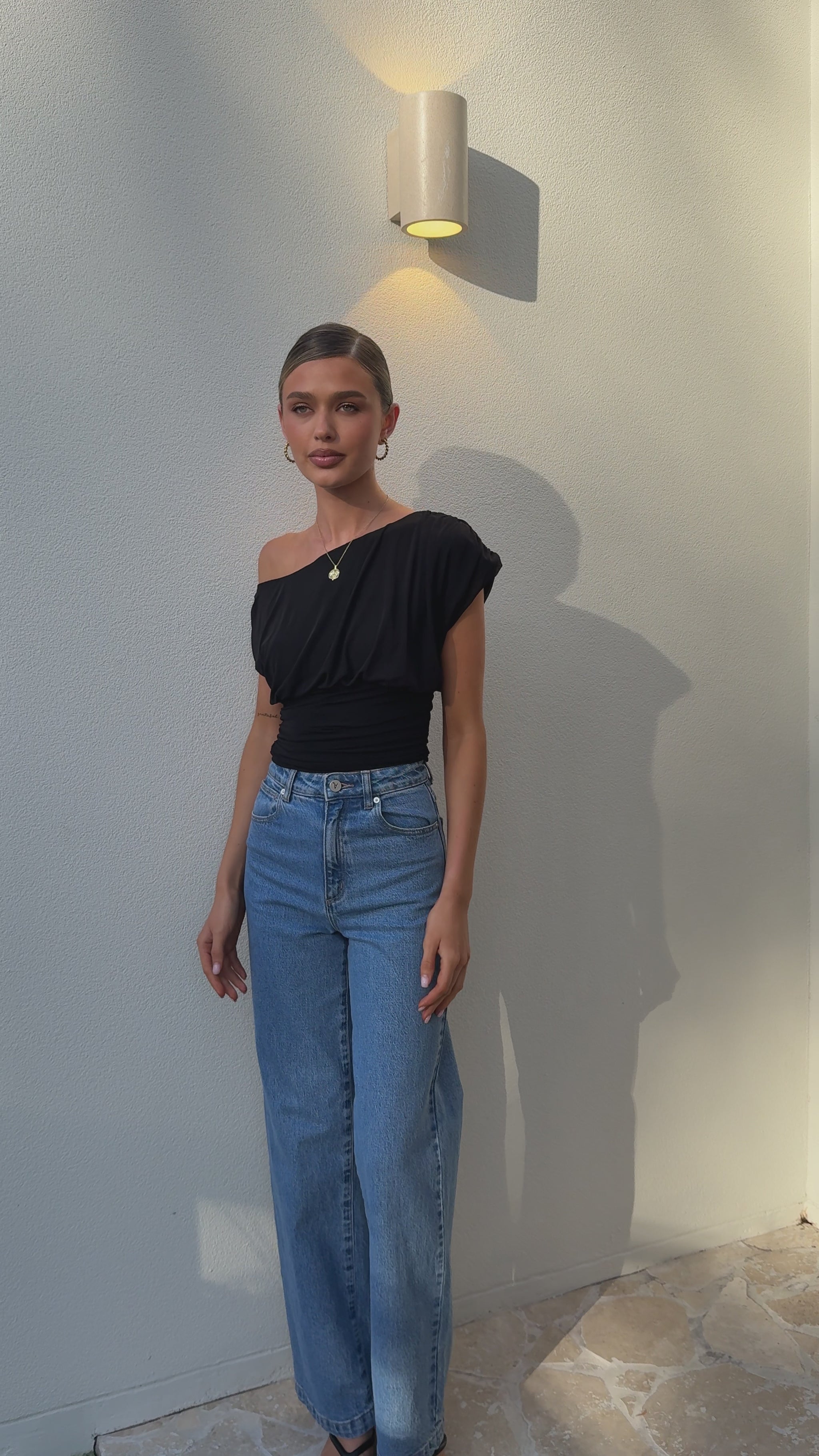 Debby Off Shoulder Top - Black - Billy J