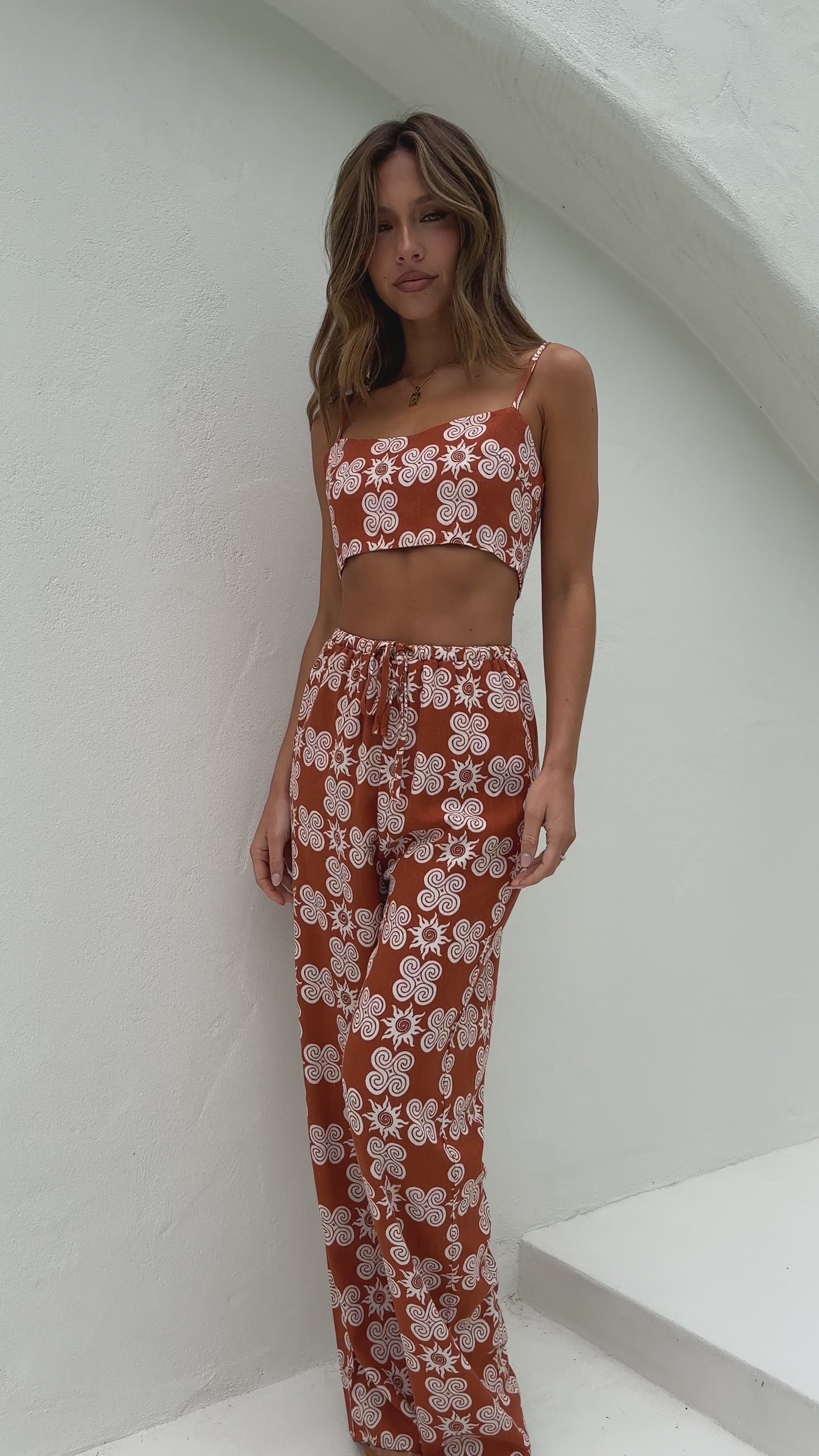 Load video: Beila Crop Top - Soleil Print - Billy J