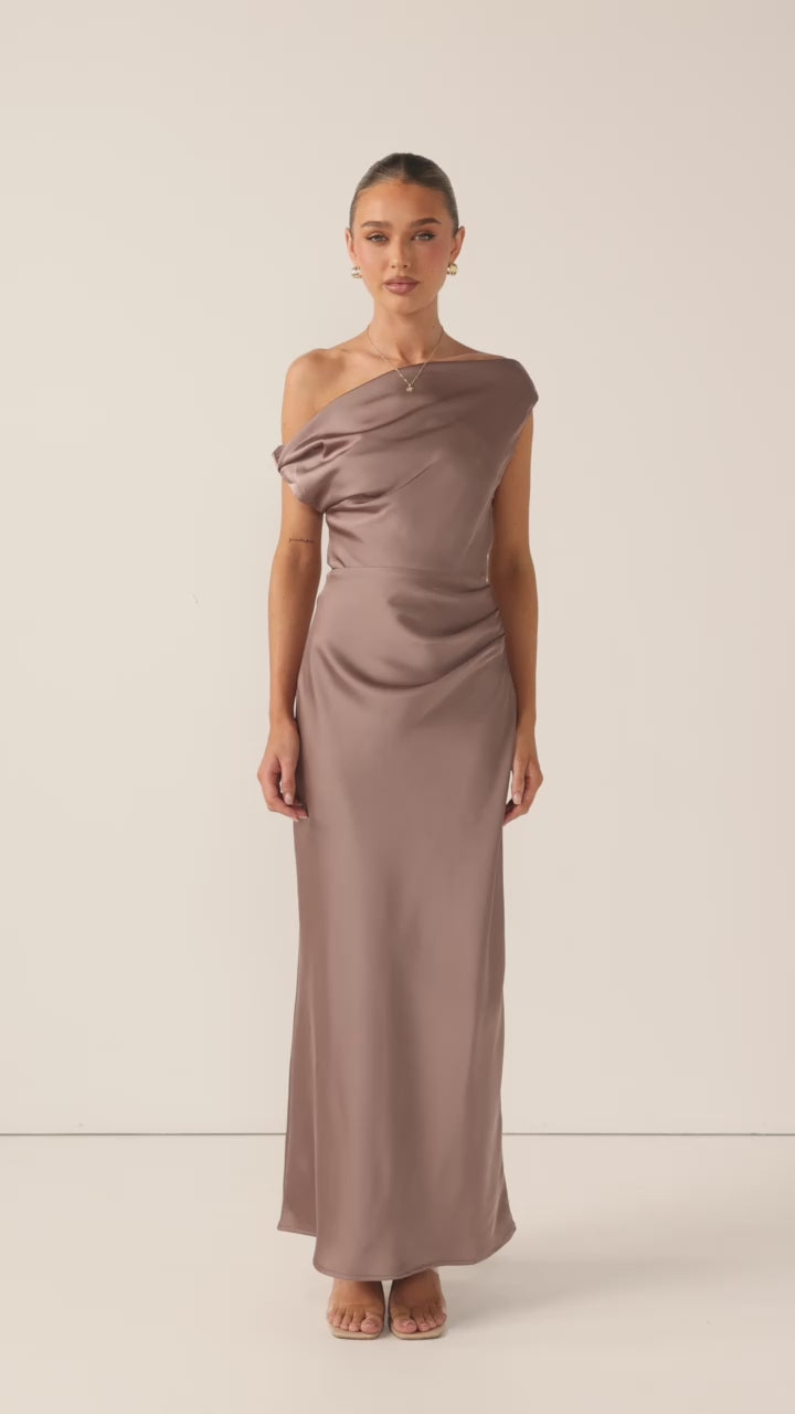 Load video: Gigi Maxi Dress - Mushroom - Billy J