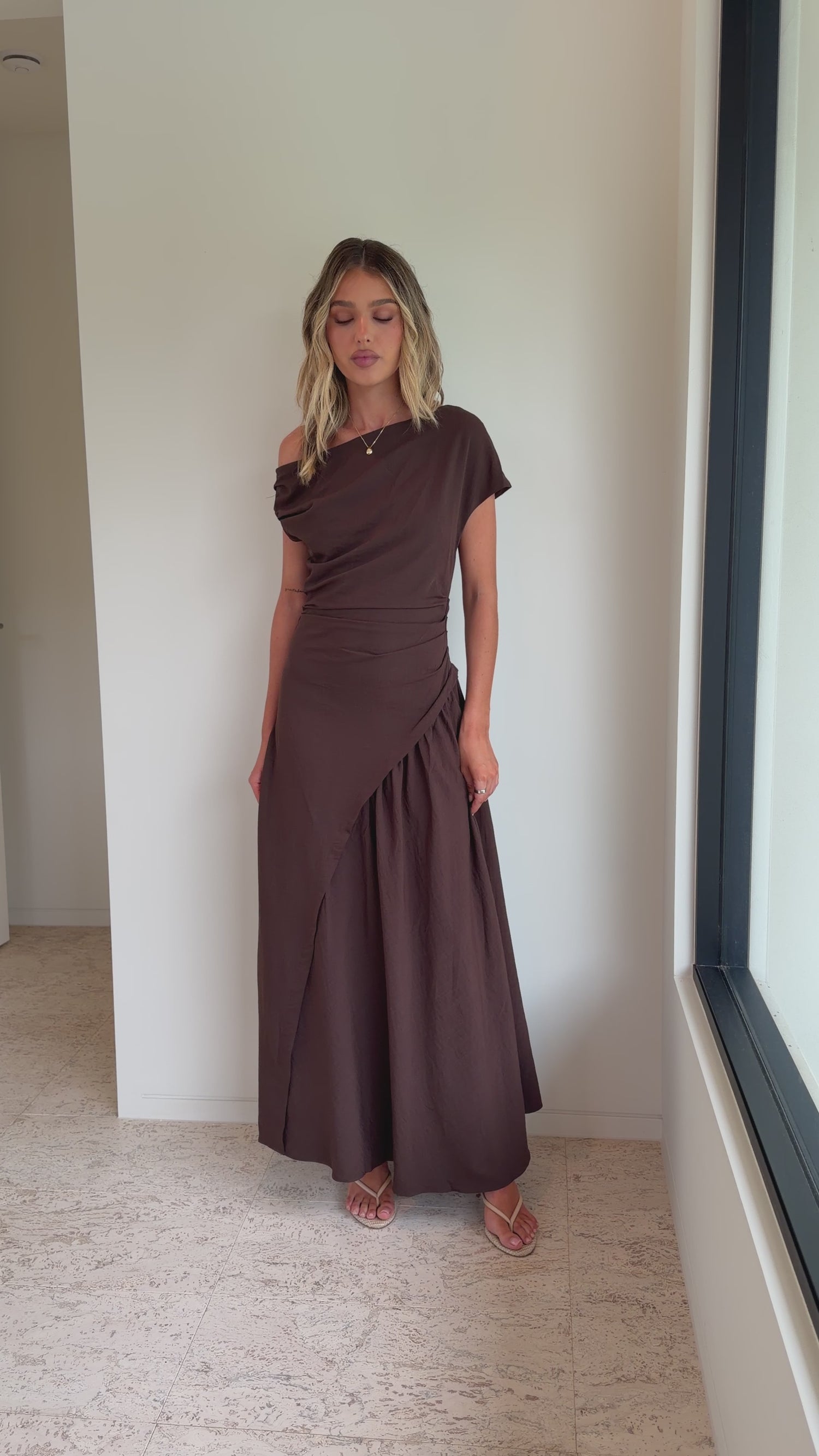 Zariela Maxi Dress - Chocolate - Billy J