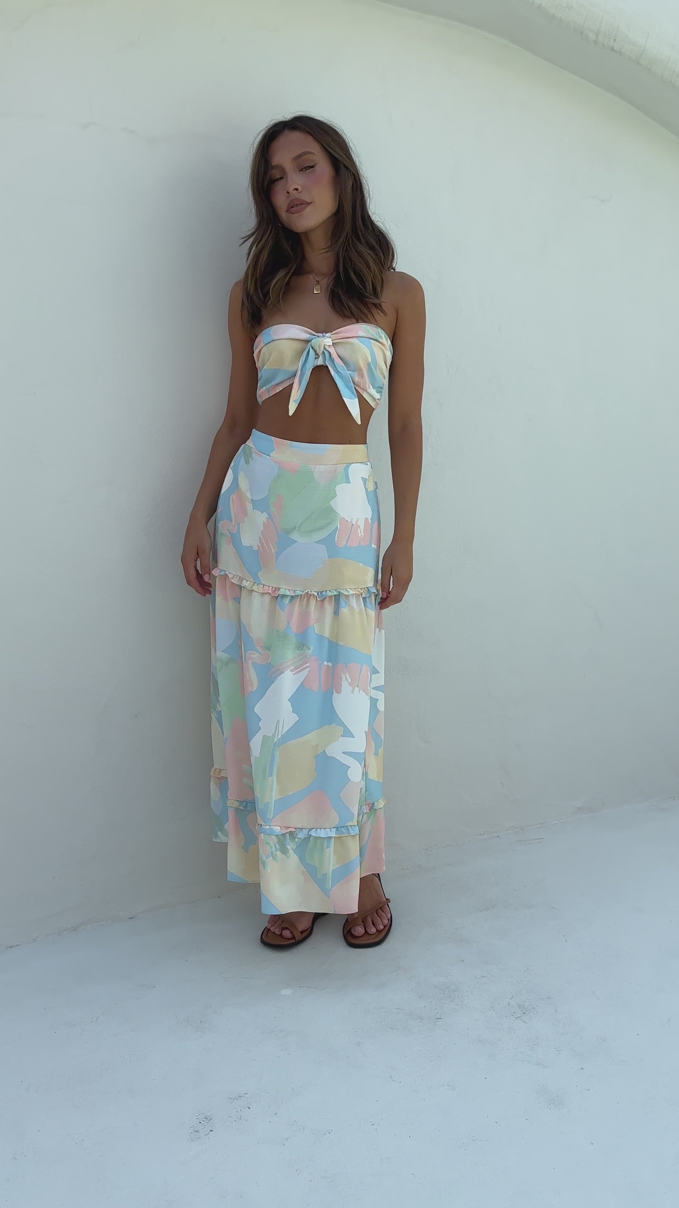 Load video: Bec Crop Top - Tropical - Billy J