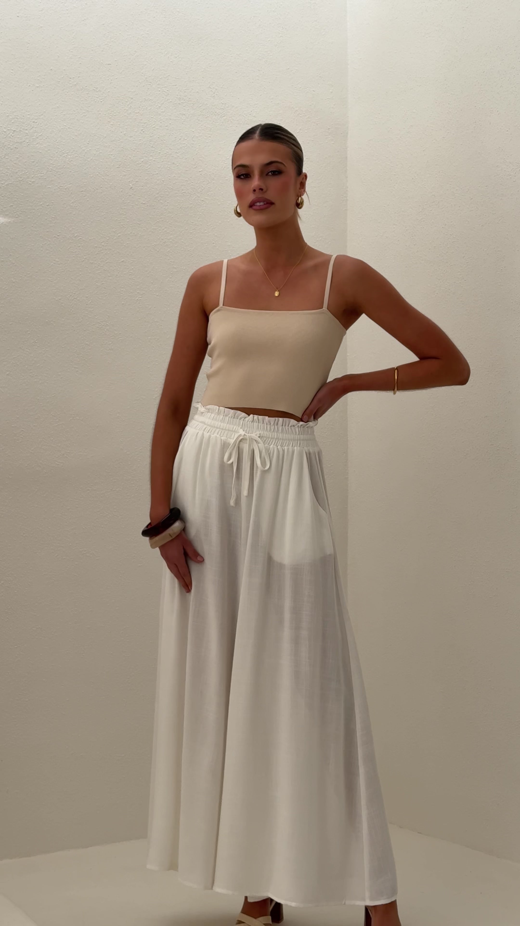 Load video: Avery Wide Leg Pants - White - Billy J