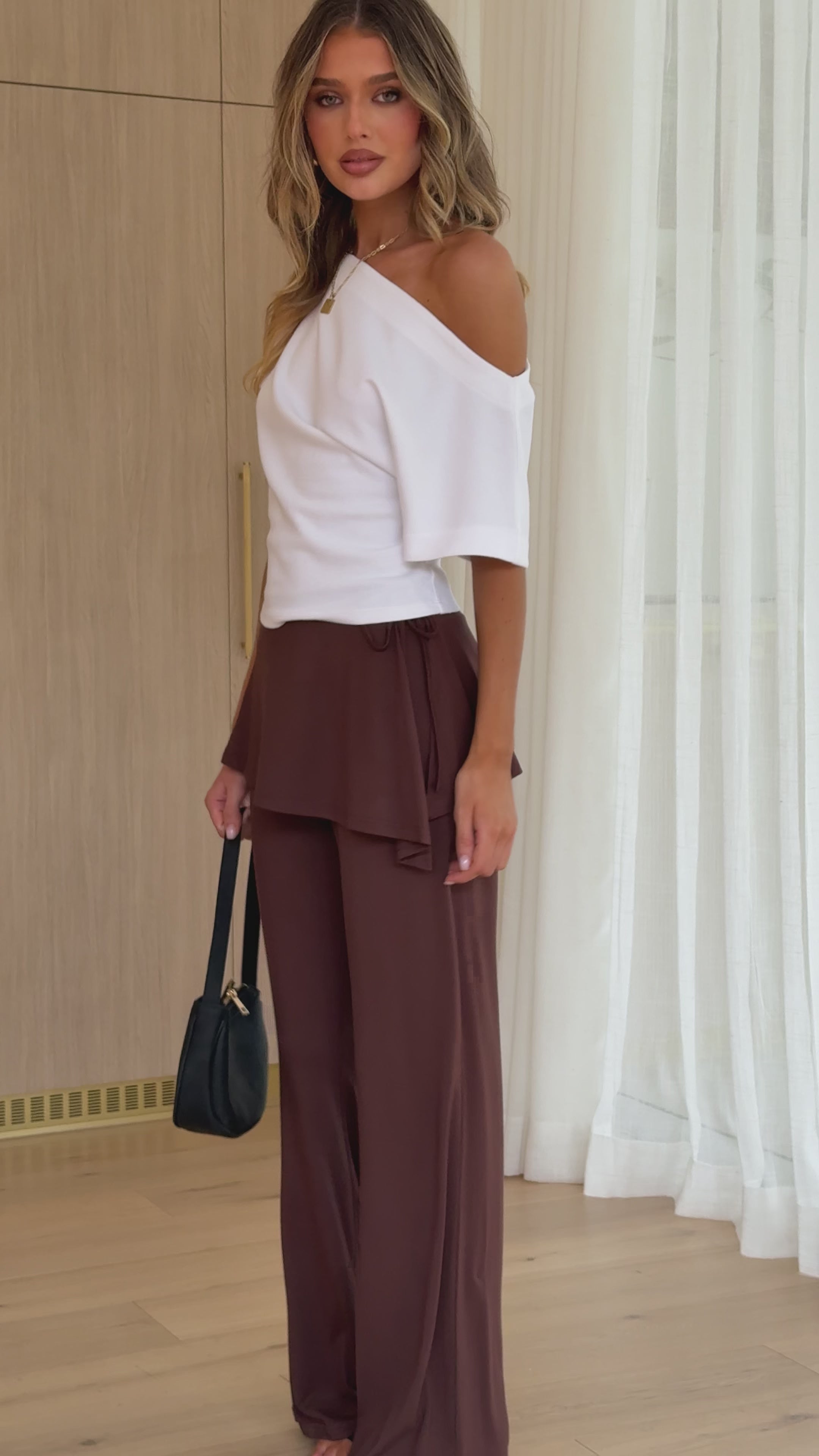 Load video: Jaxie Skirt Overlay Pants - Brown - Billy J