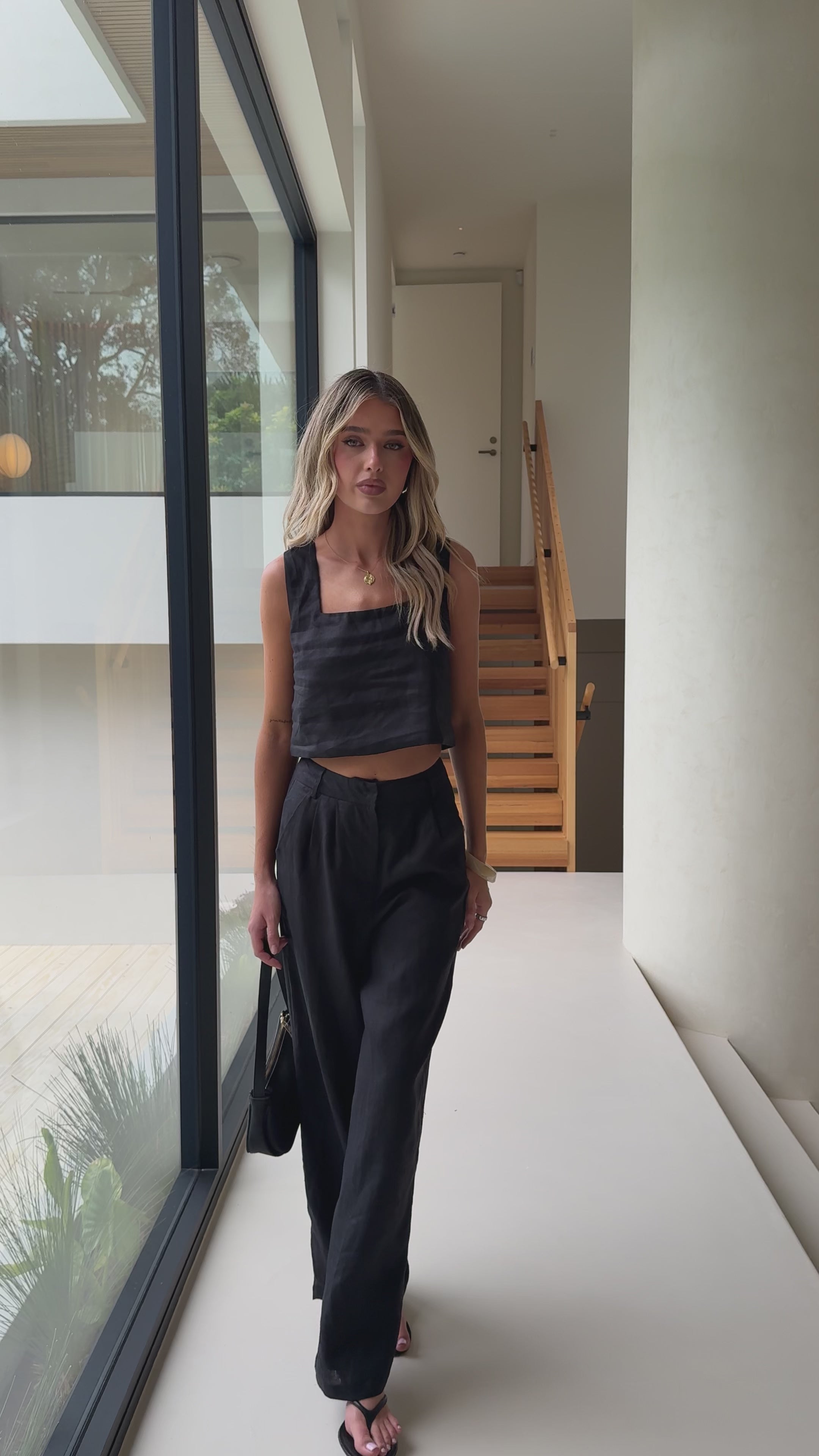 Load video: Jaylee Crop Top - Black - Billy J