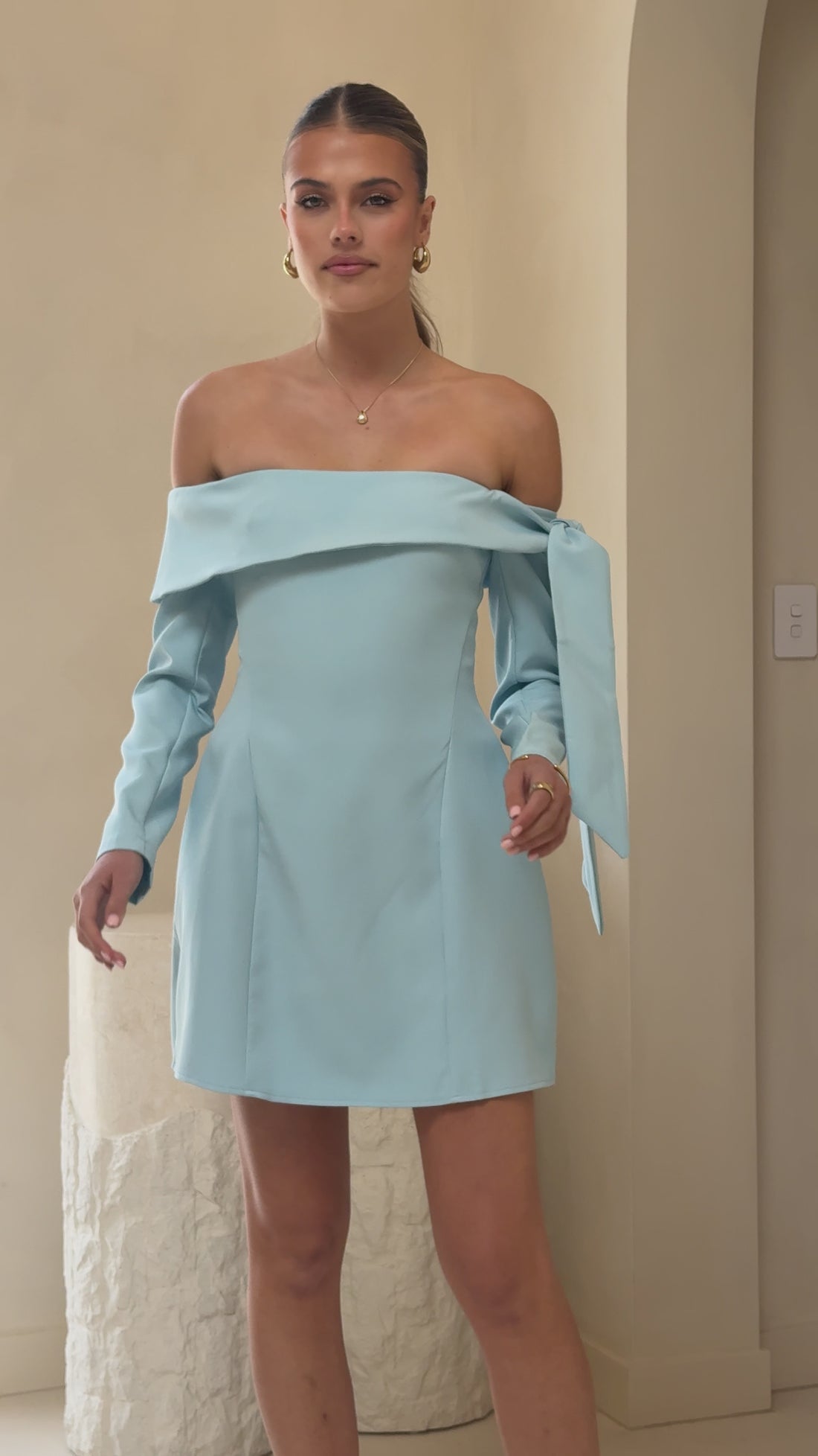Halen Long Sleeve Mini Dress - Blue - Billy J