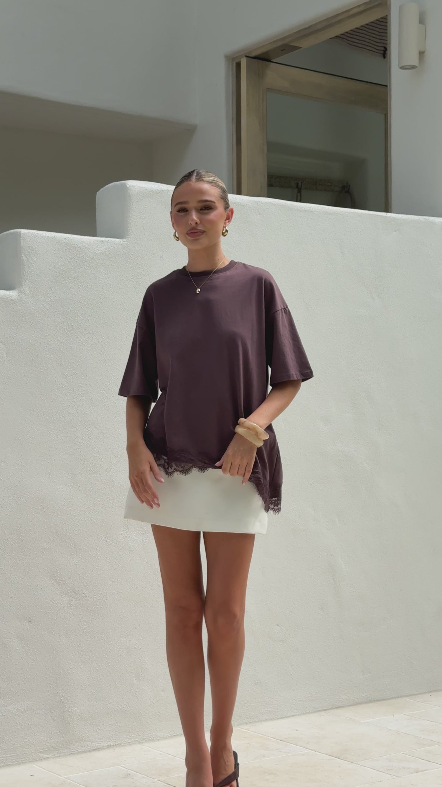 Vira Tee - Chocolate - Billy J