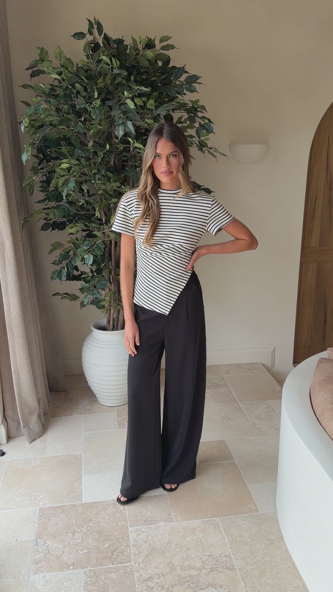 Load video: Maeva Tailored Pants - Black - Billy J