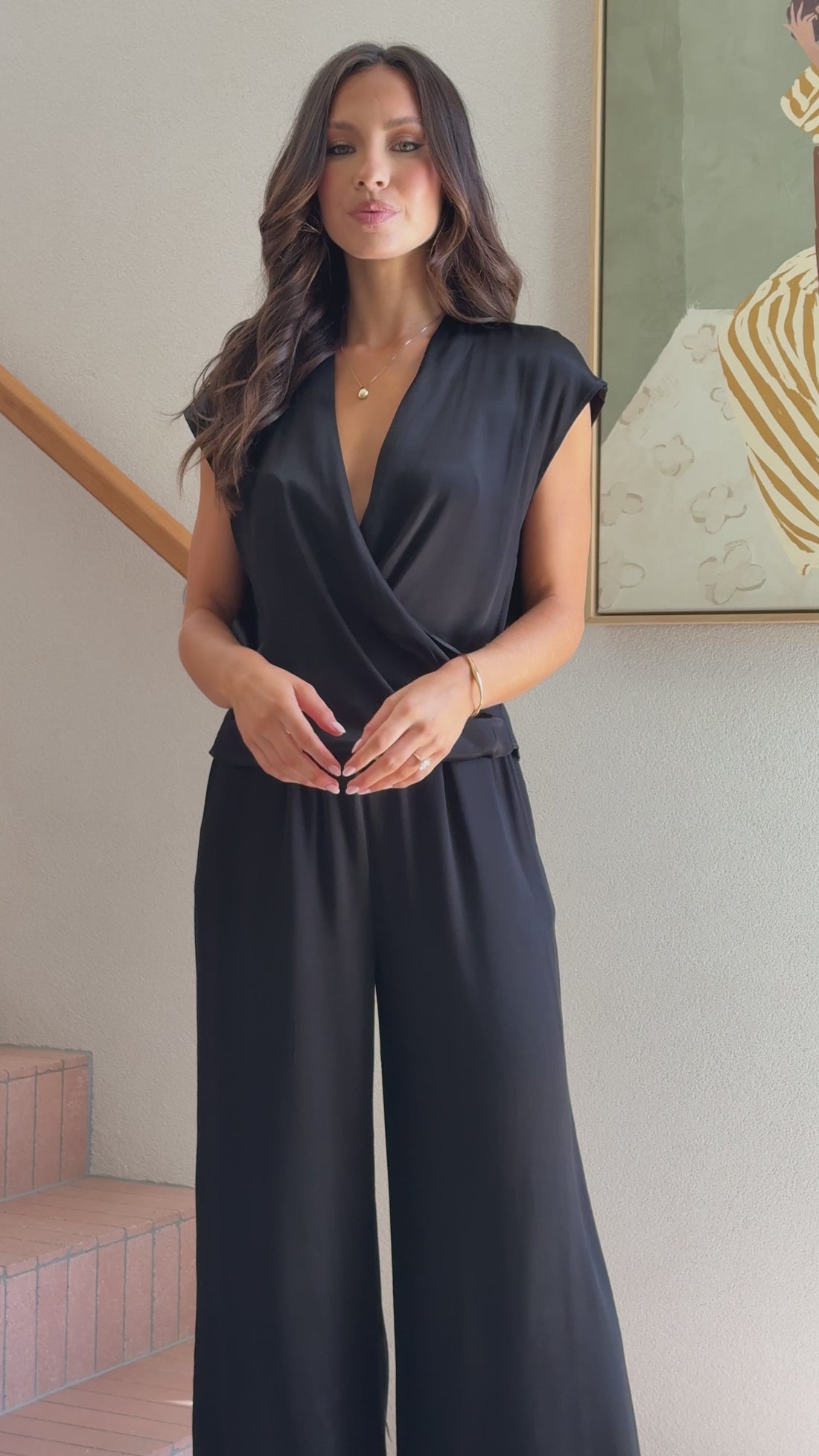 Brylee V Neck Top - Black - Billy J