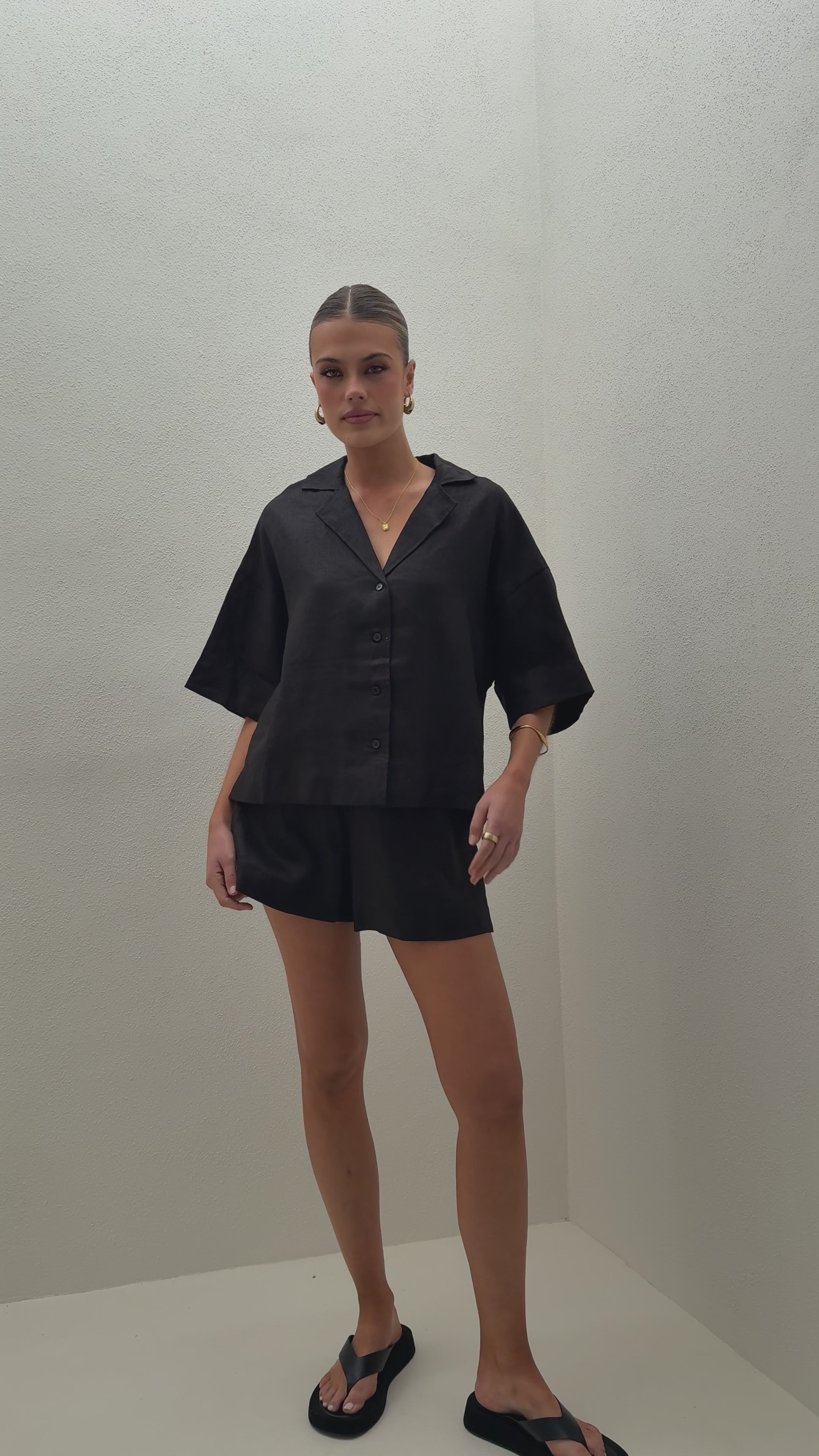 Load video: Luna Button Up Shirt - Black - Billy J