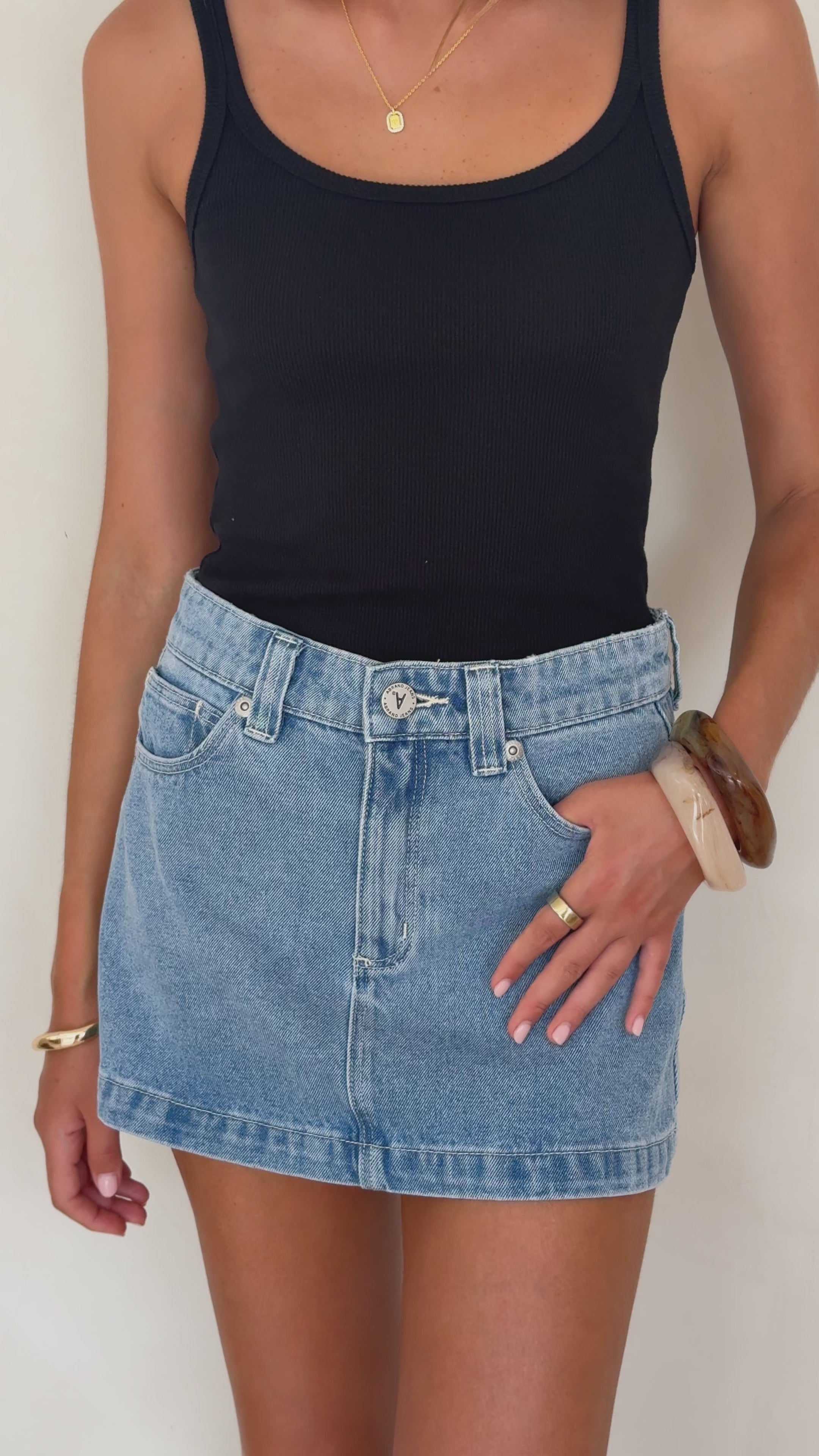 Load video: Abrand Aline Mini Skirt - Jordan - Billy J