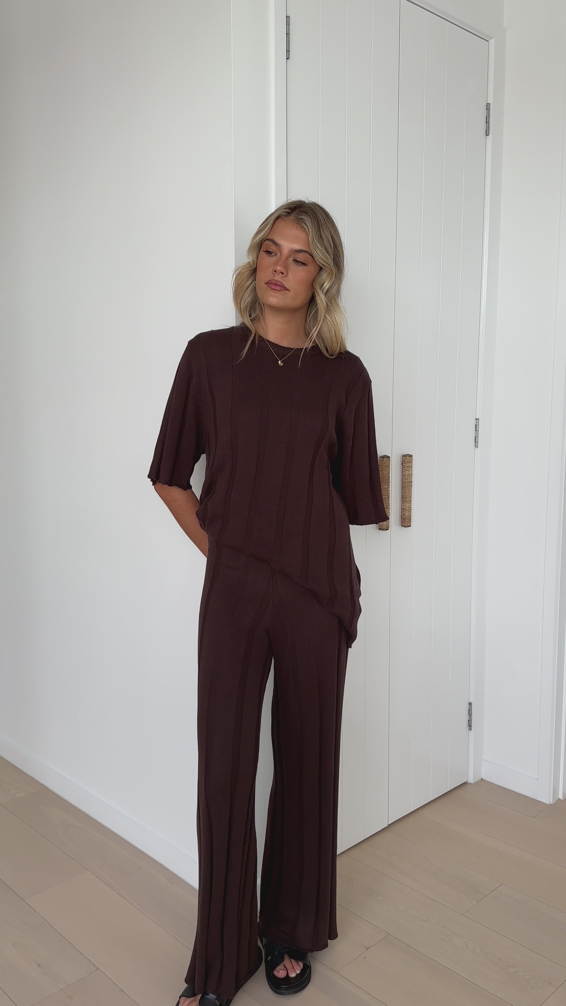 Load video: Bayu Knit Top - Brown - Billy J