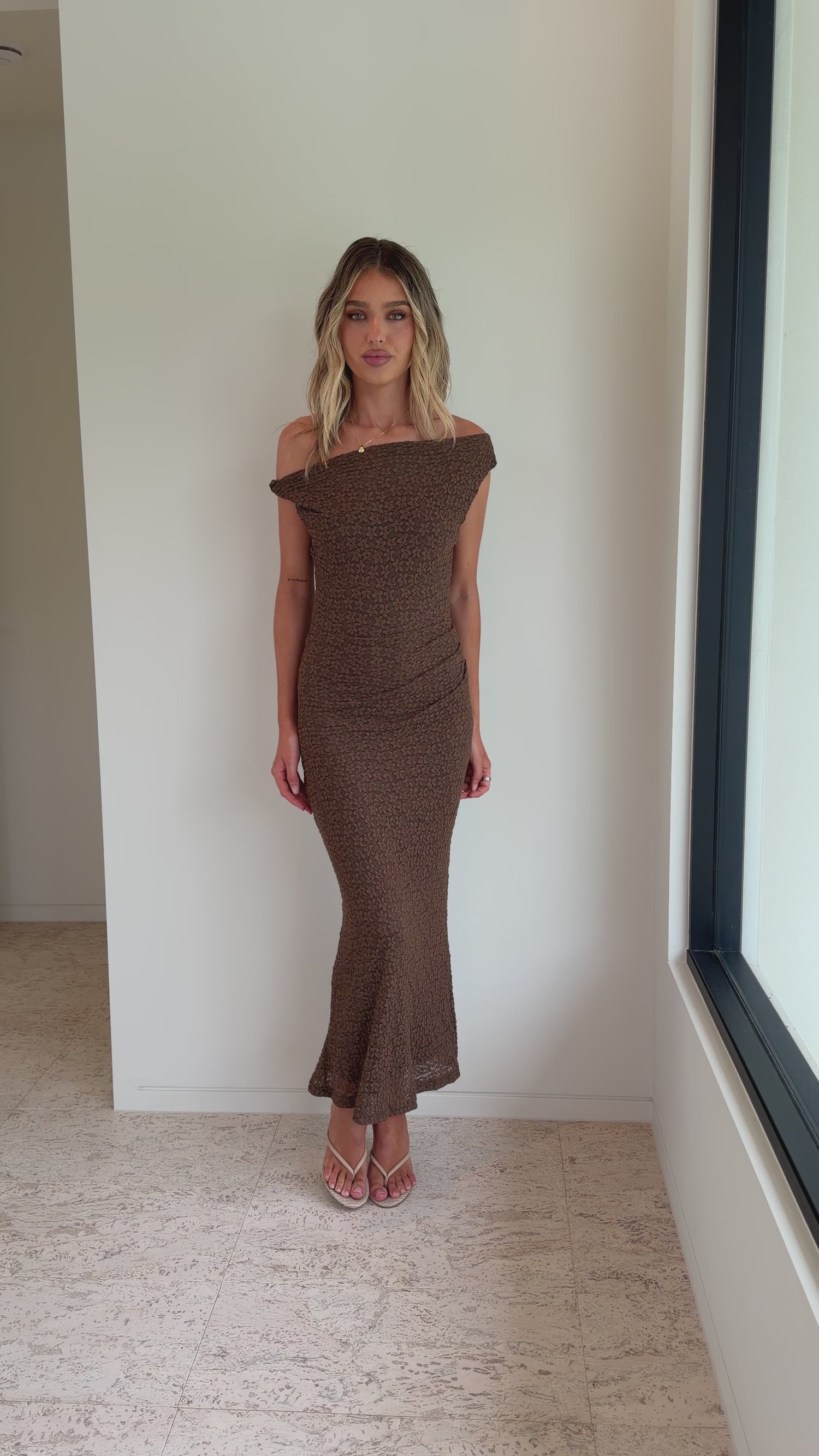 Gigi Maxi Dress Knitted - Chocolate - Billy J