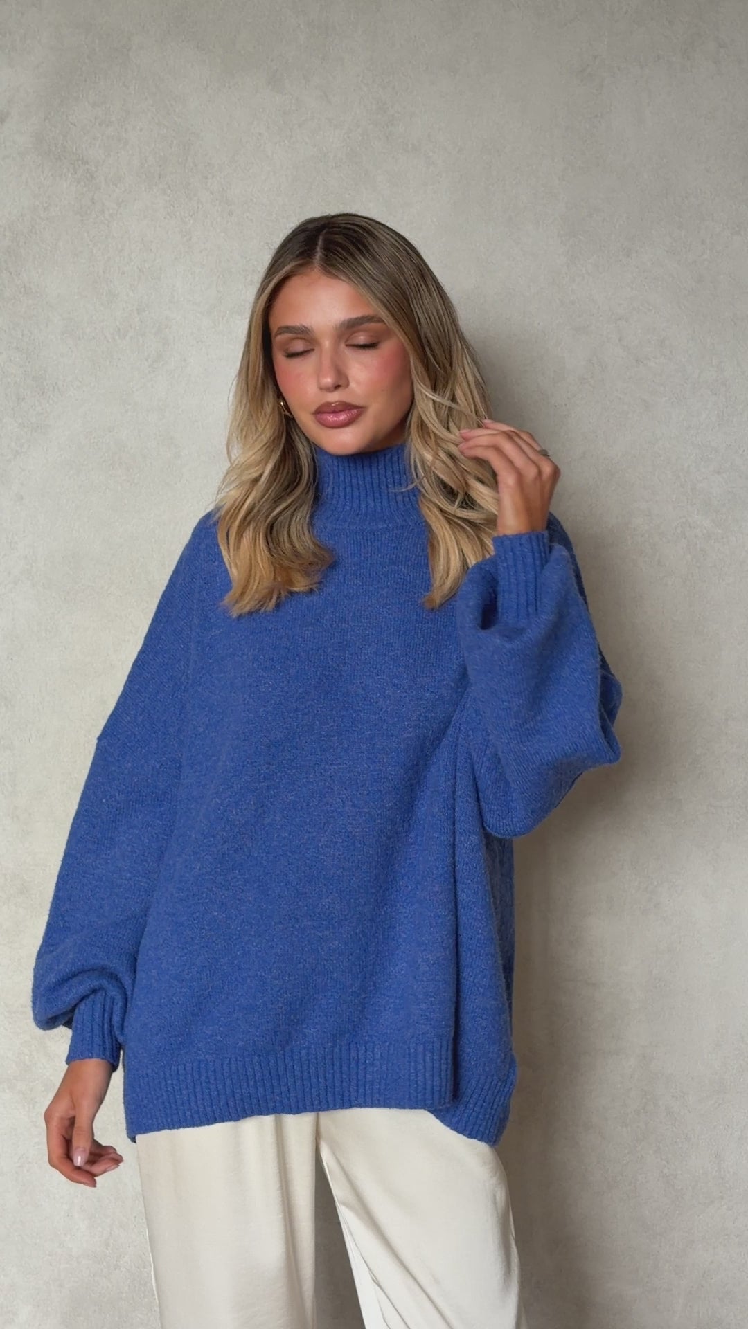 Load video: Harita Knitted Sweater - Blue - Billy J
