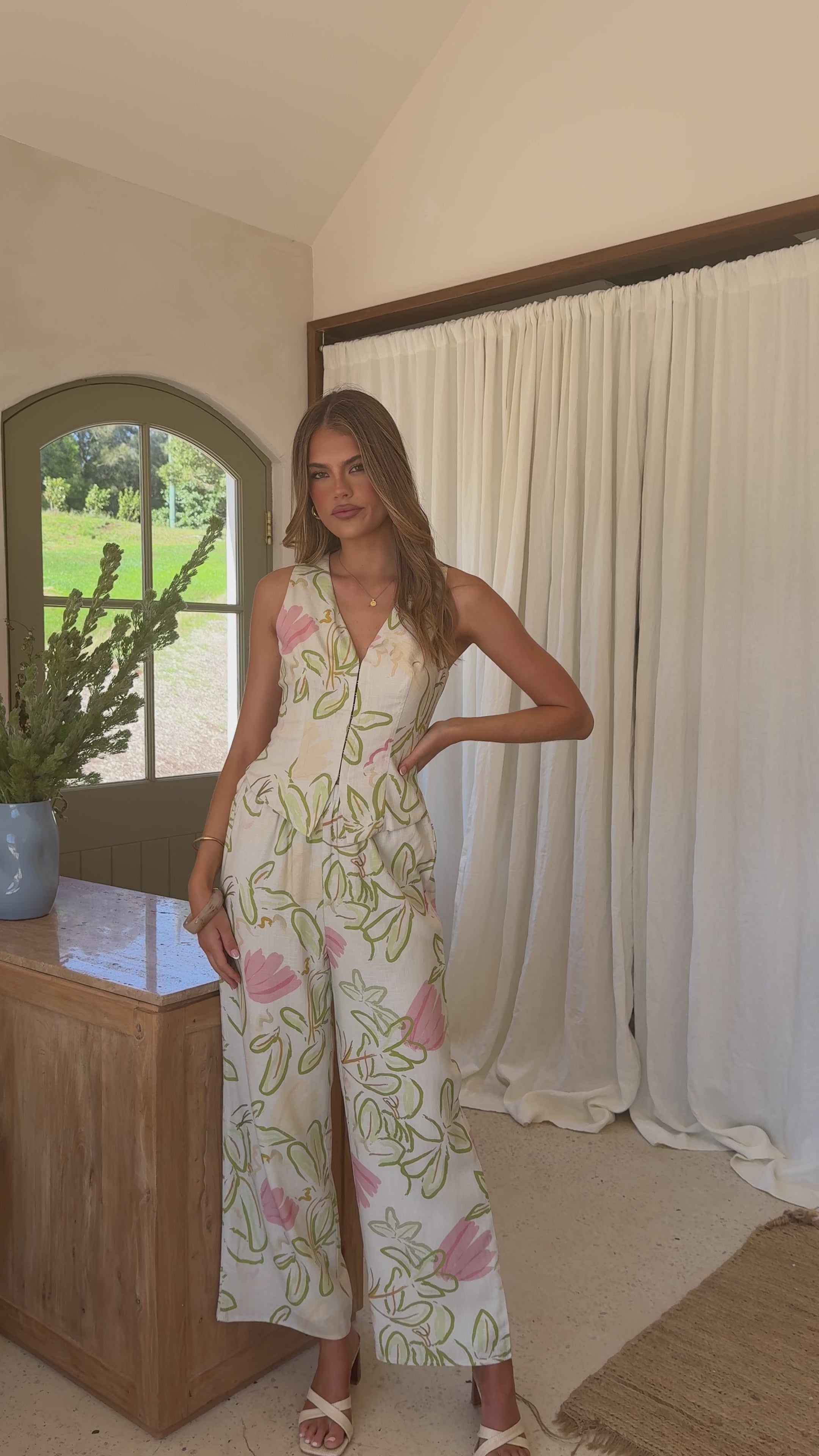 Load video: Mia Pants - Primavera Print - Billy J