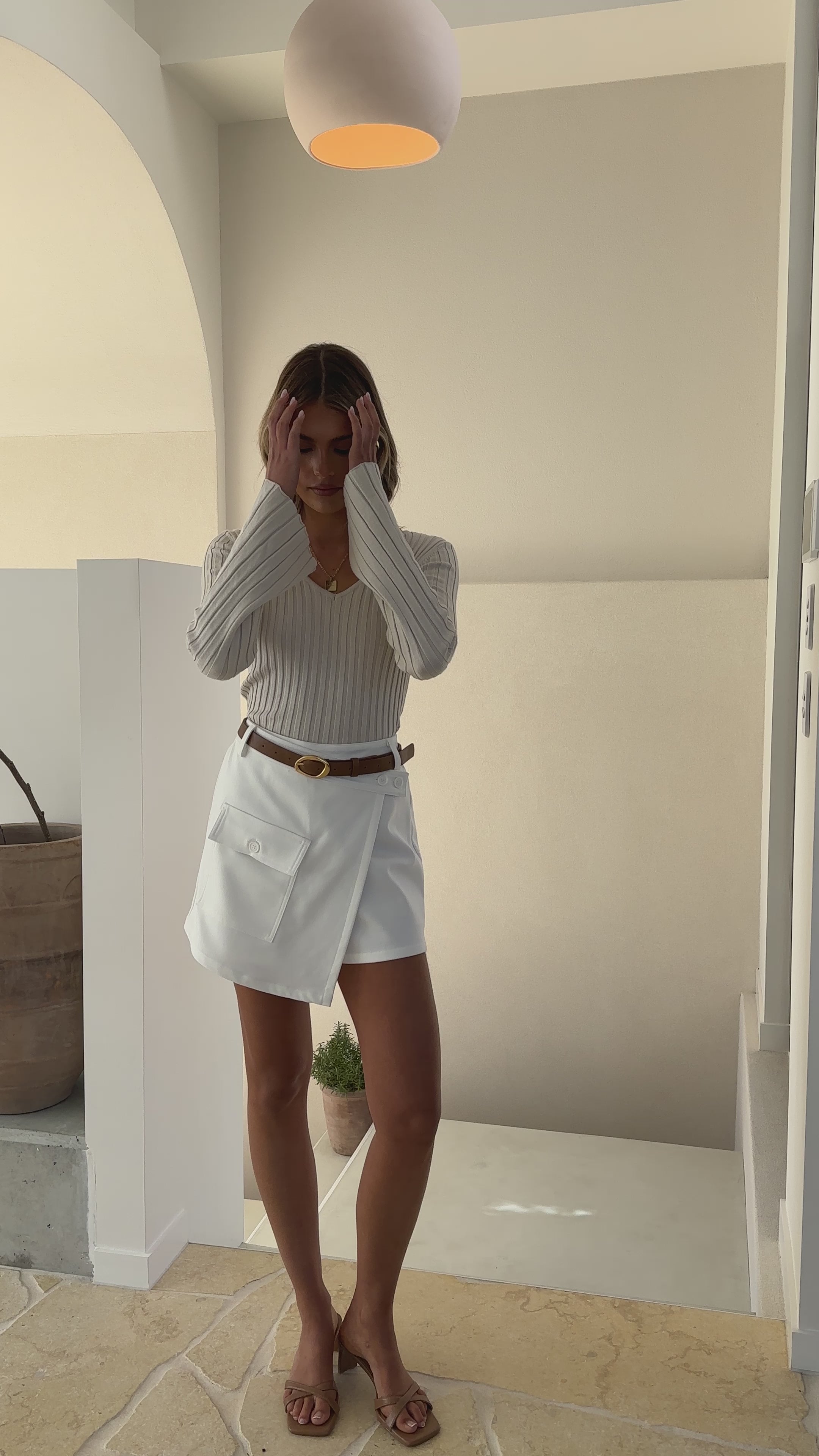 Load video: Kingsford Cargo Skort - White - Billy J