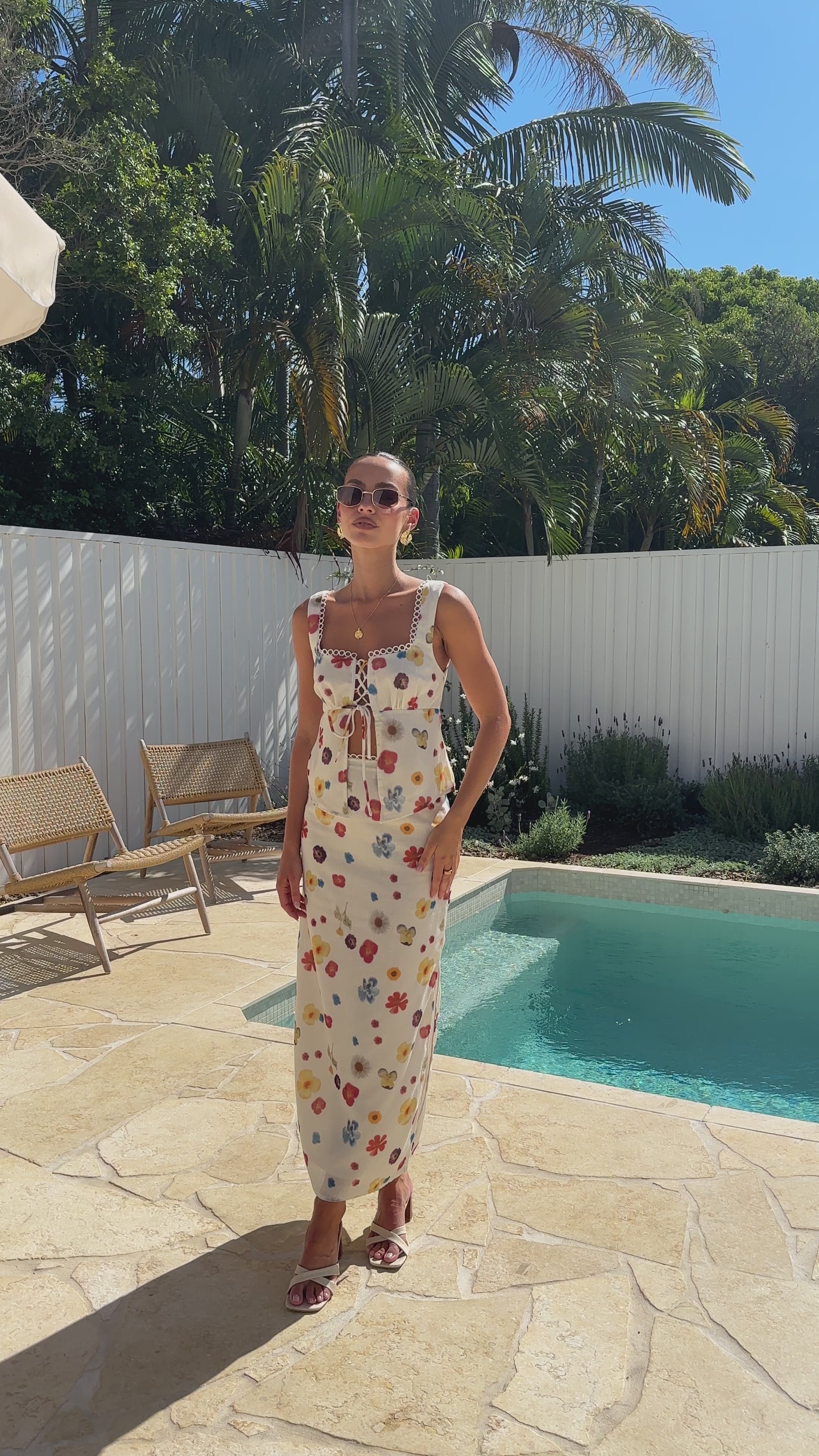 Load video: Vaiana Maxi Skirt - Cream / Floral - Billy J