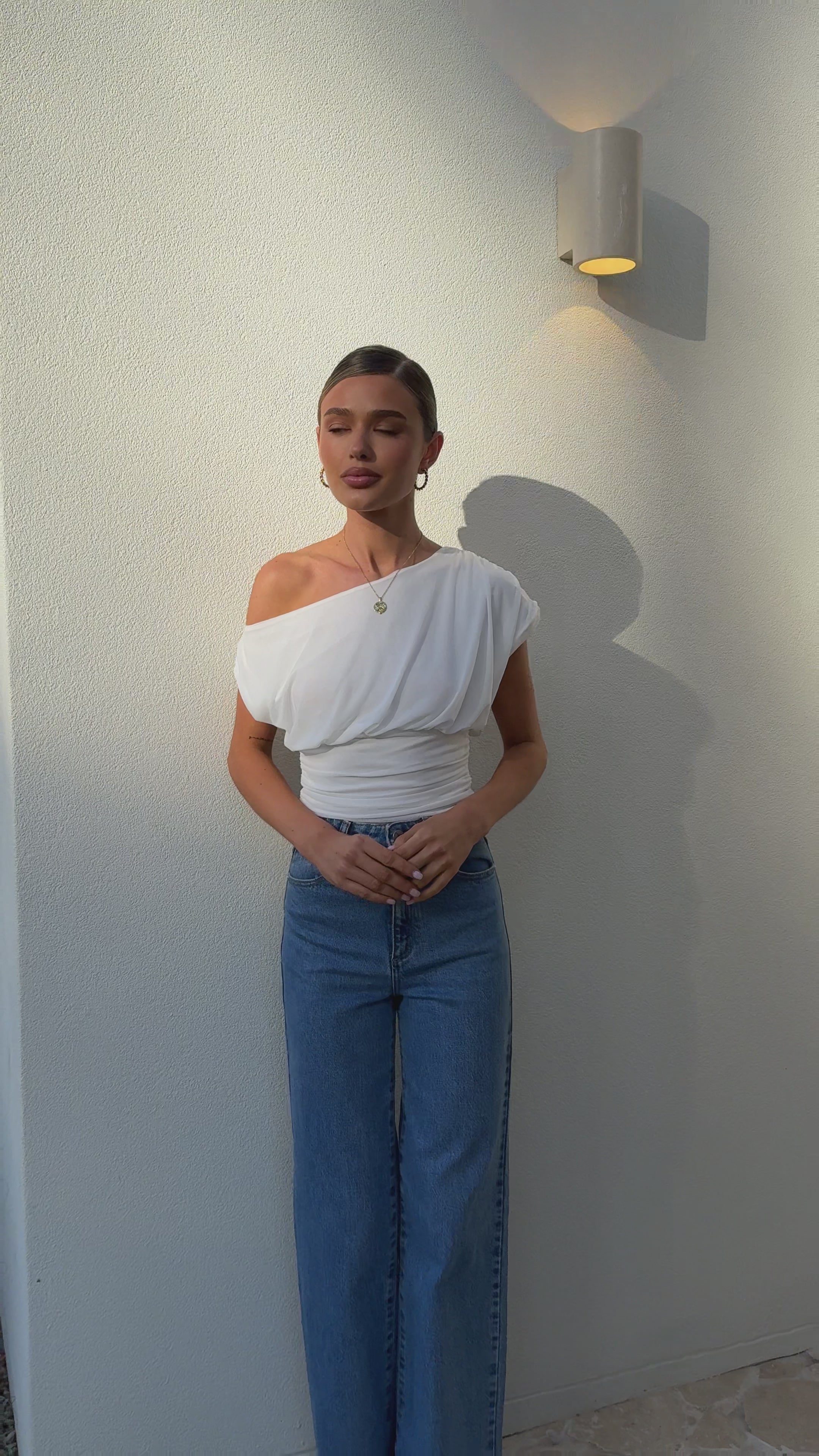 Load video: Debby Off Shoulder Top - White - Billy J
