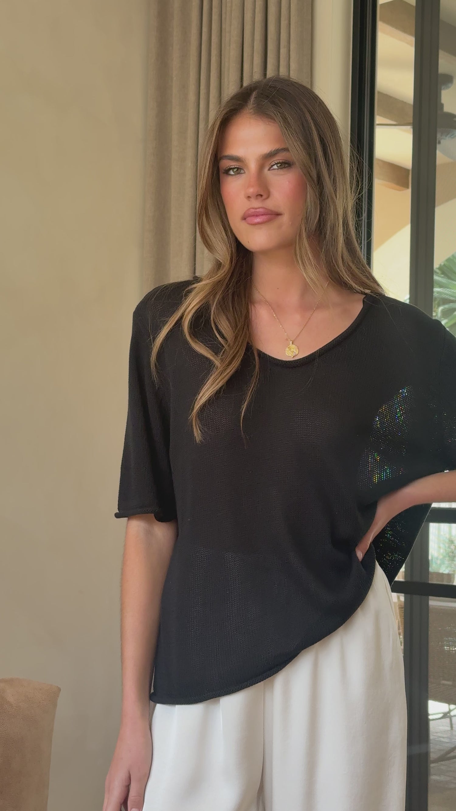 Spring Scoop Neck Tee - Black - Billy J
