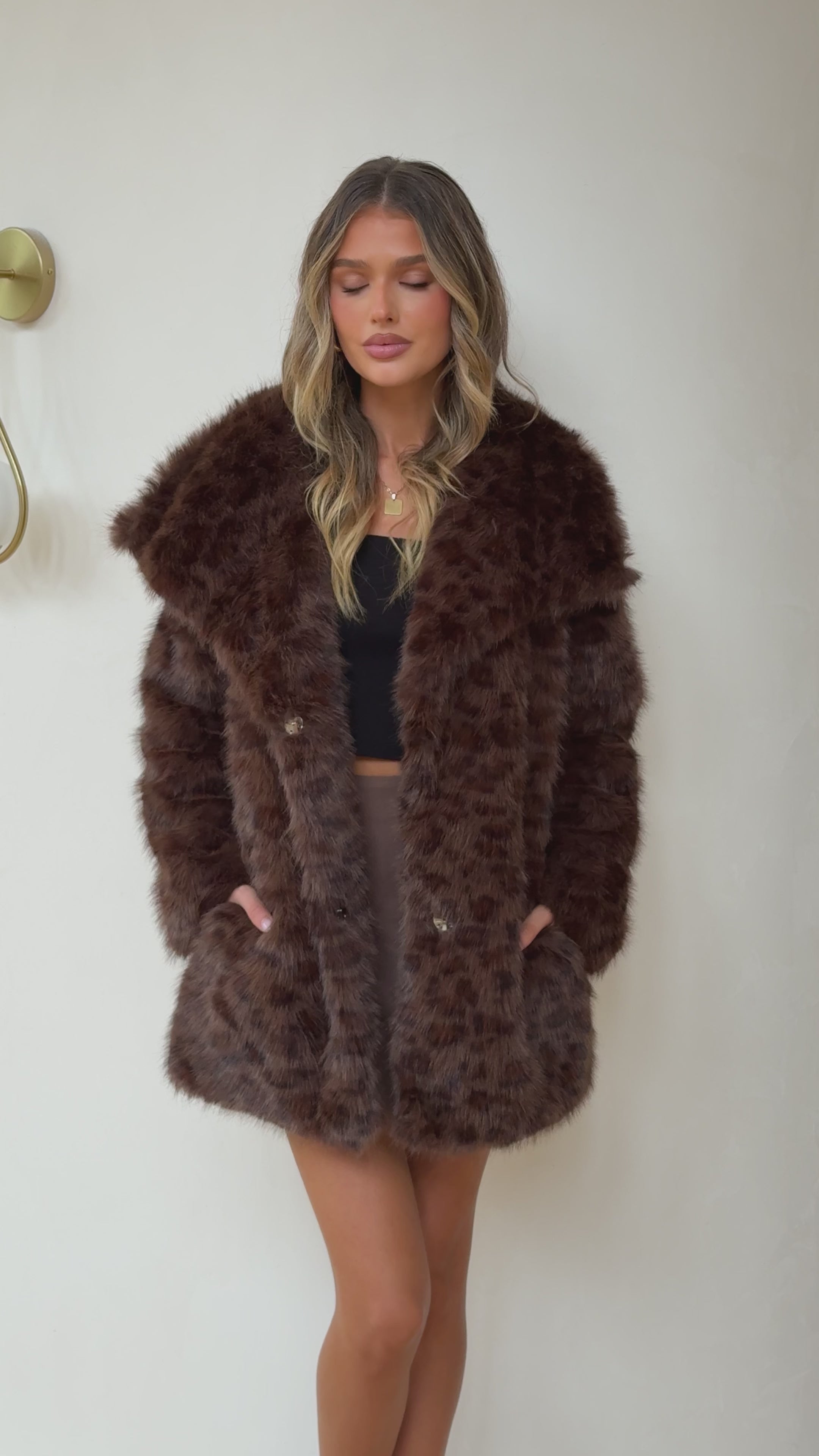 Load video: Shalome Jacket - Brown - Billy J