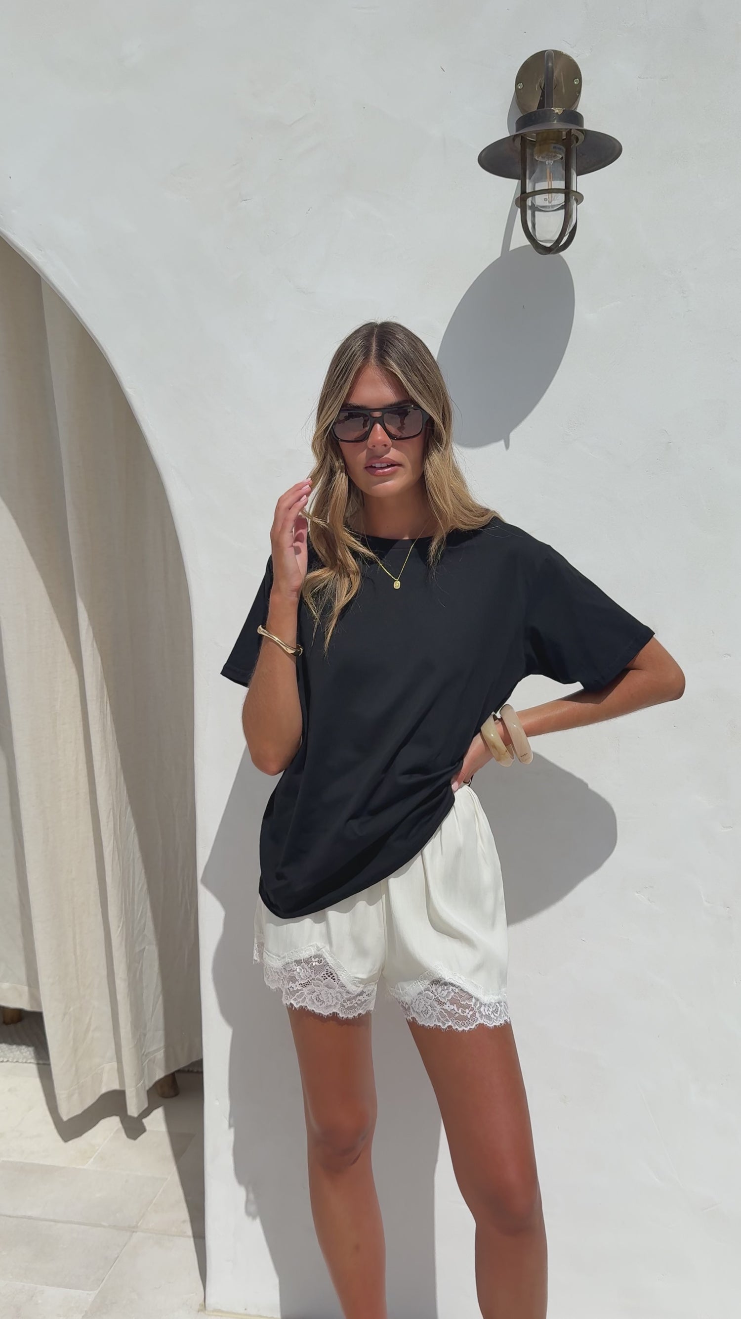 Makoa Lace Shorts - Cream - Billy J