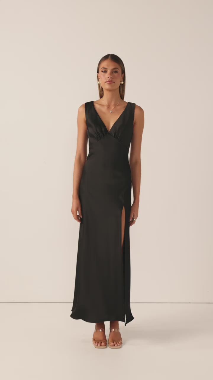 Load video: Taylor Maxi Dress - Black