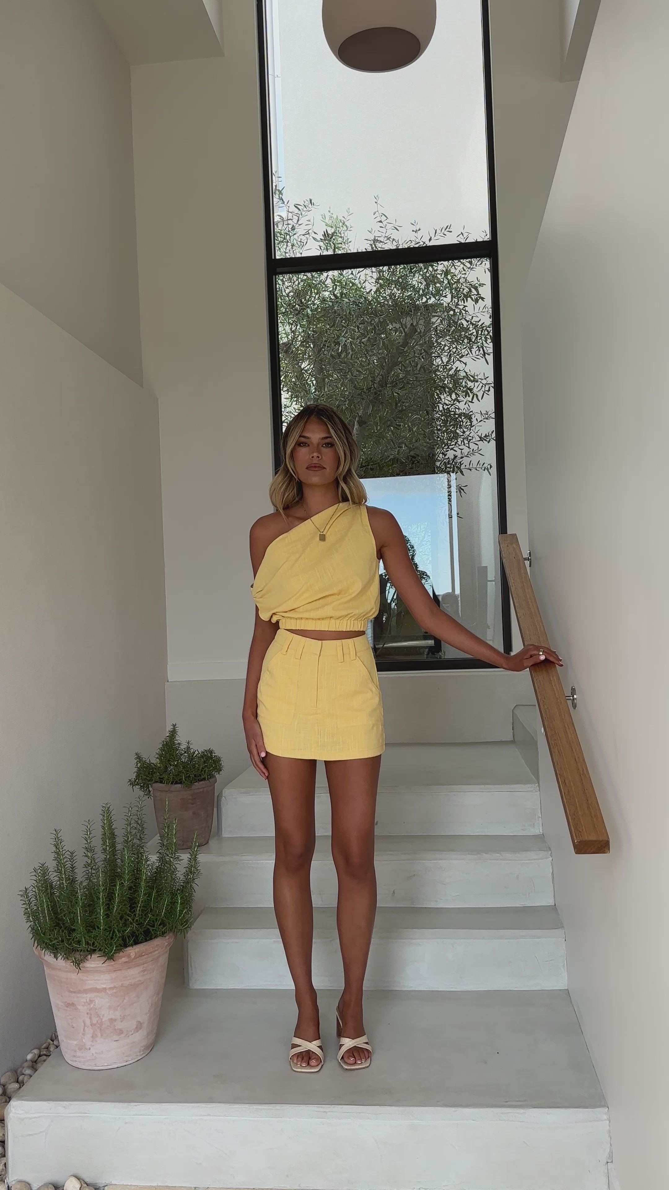 Load video: Charla Mini Skort - Yellow - Billy J