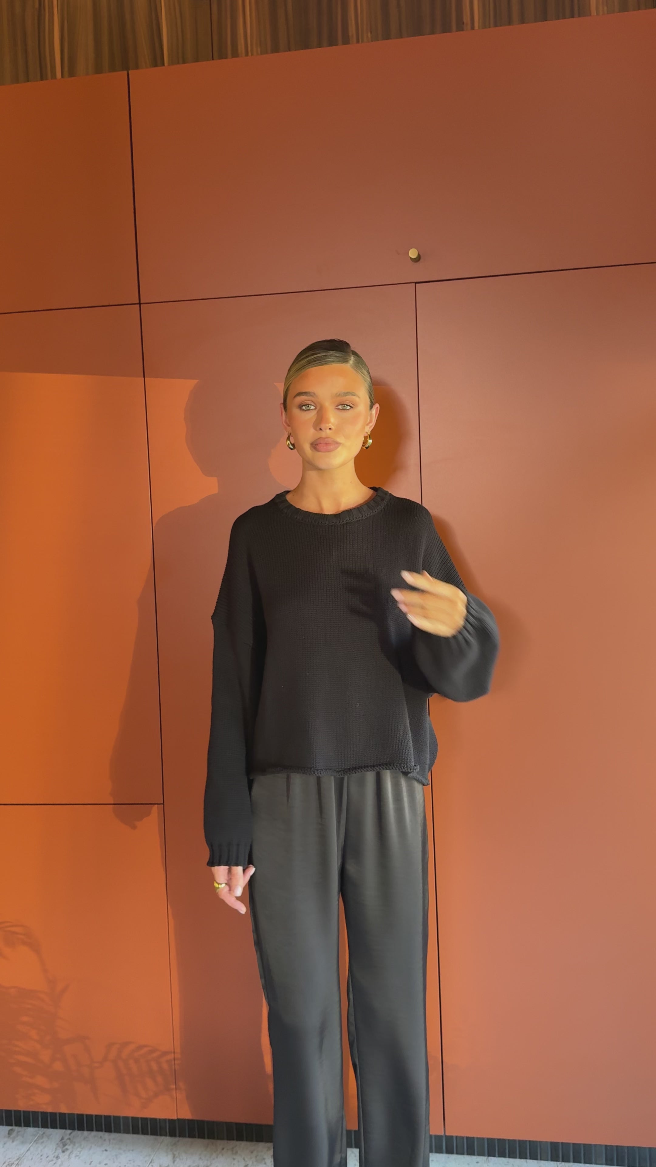 Load video: Melbourne Knit Jumper - Black - Billy J