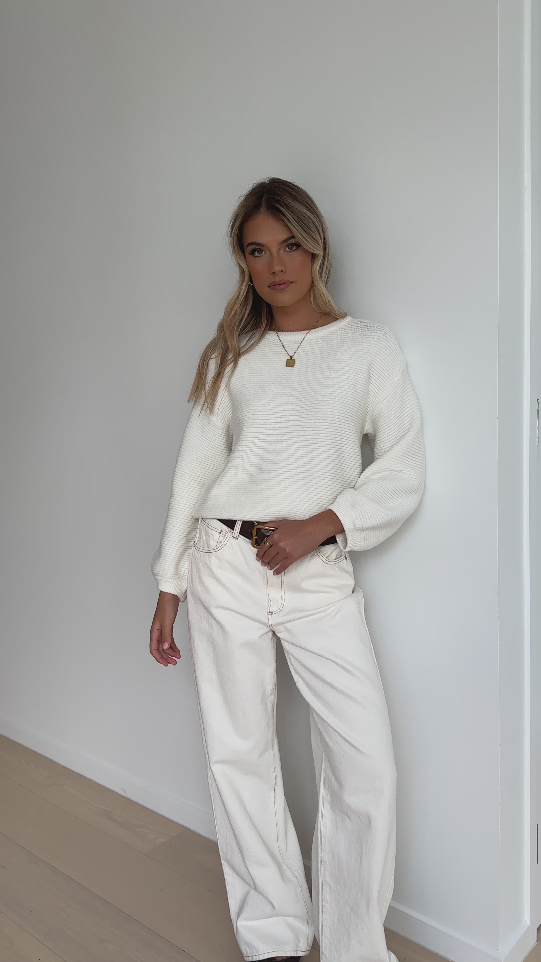 Load video: Carmel Knit - White - Billy J